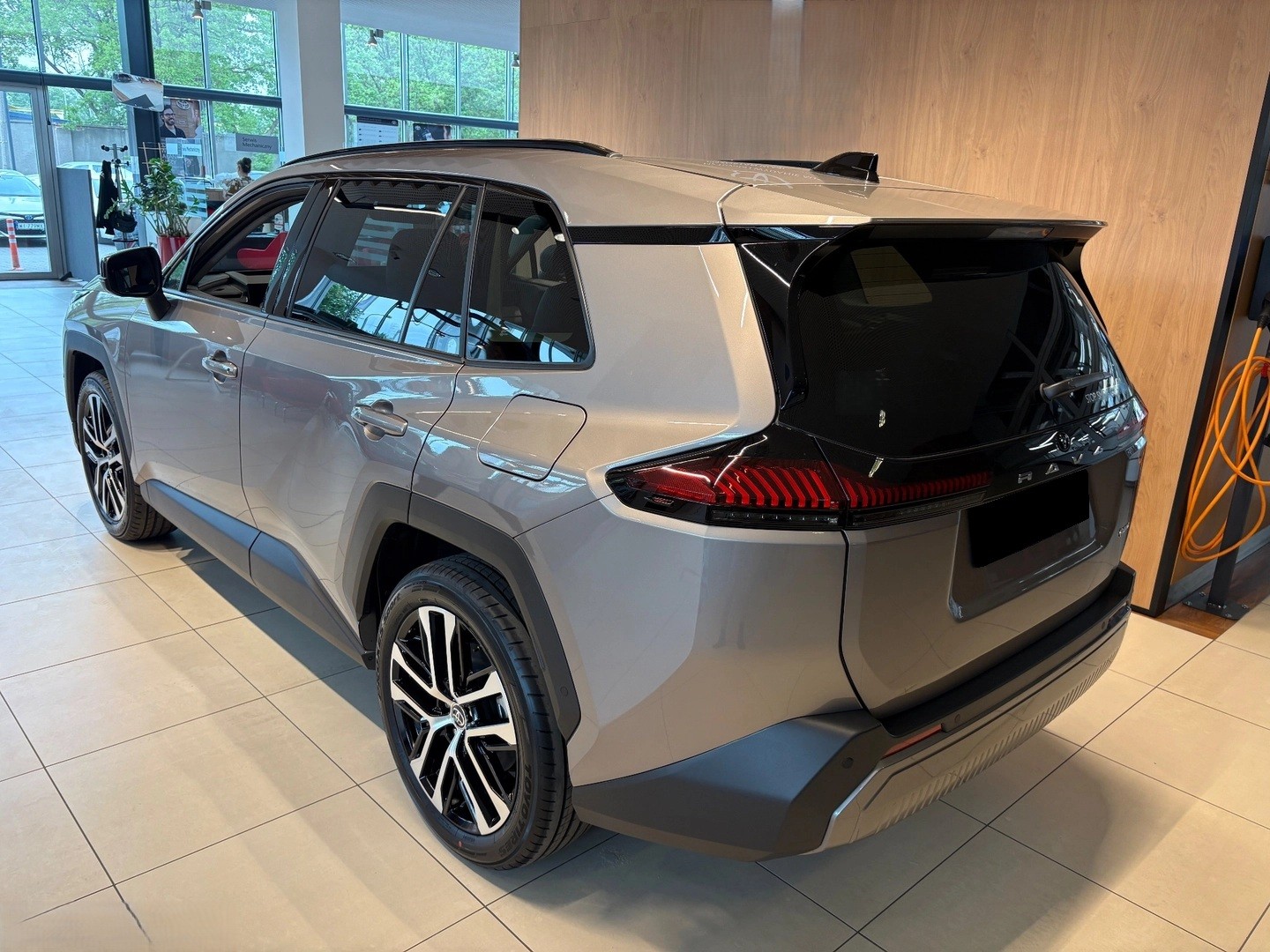 TOYOTA RAV-4 2.5 PHEV Premium e-CVT 4WD-showroom-element-2
