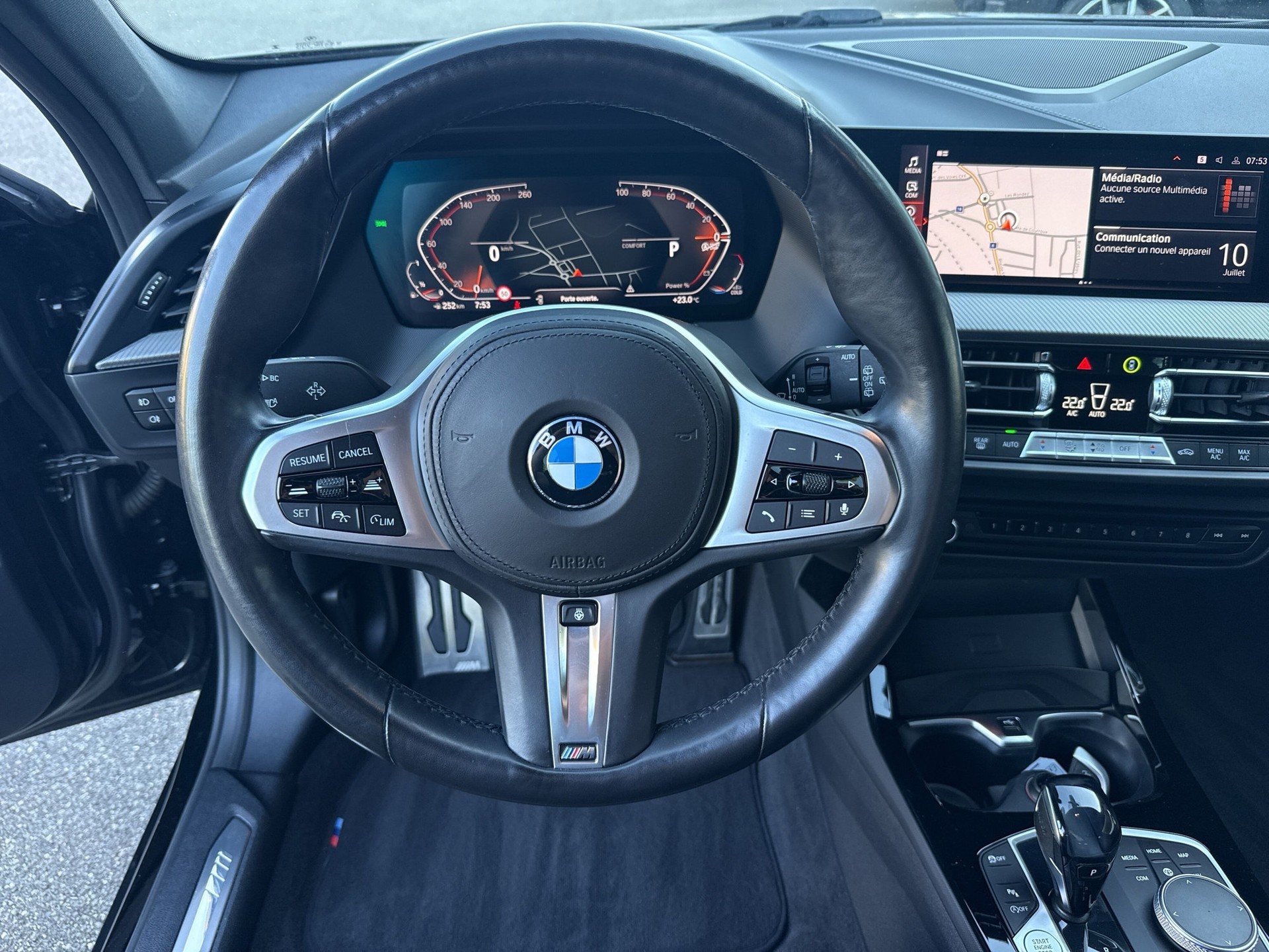 BMW 118i Pure M Sport Steptronic-image-11