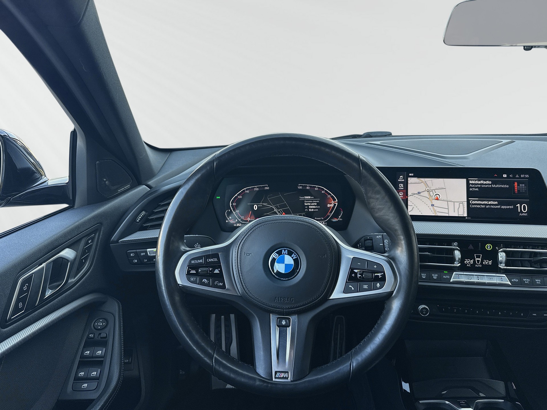BMW 118i Pure M Sport Steptronic-image-4