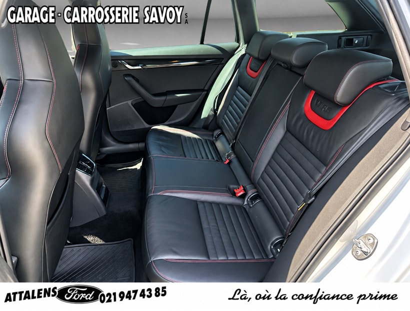 SKODA Octavia Combi 2.0 TDI RS 4x4 DSG-image-10