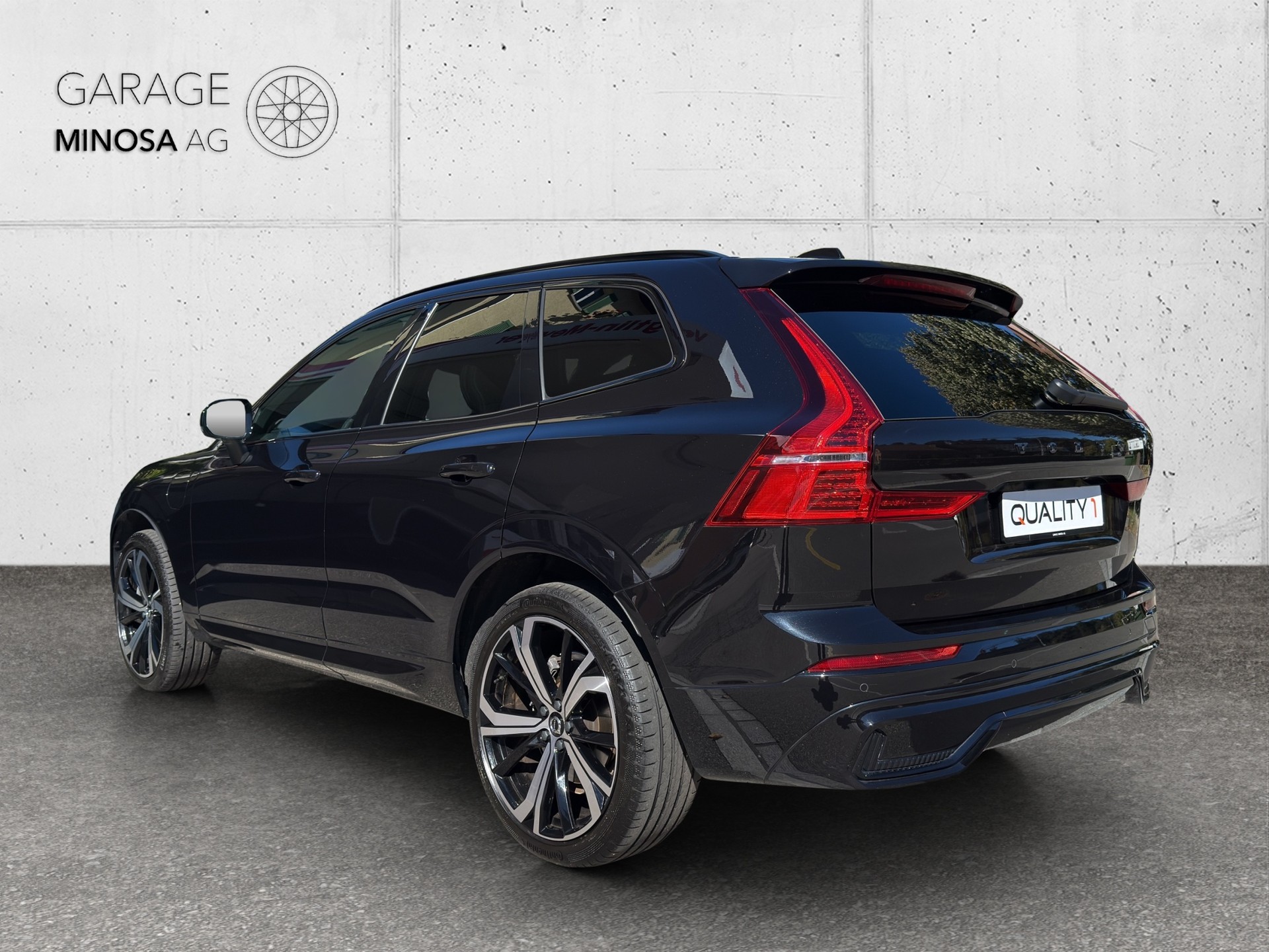 VOLVO XC60 T6 eAWD PluginHybrid Plus Dark Geartronic-image-3