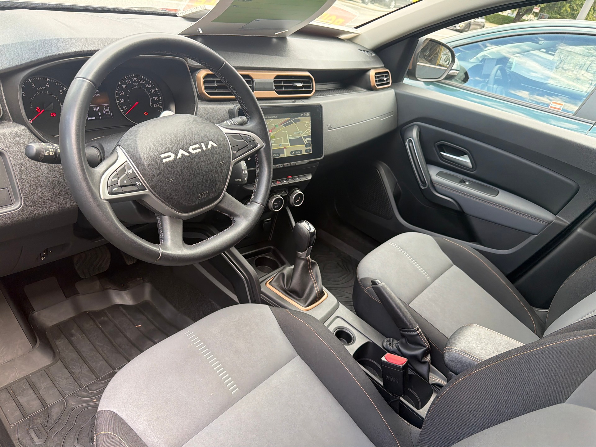 DACIA Duster TCe 150 Extreme EDC 4x2-image-4