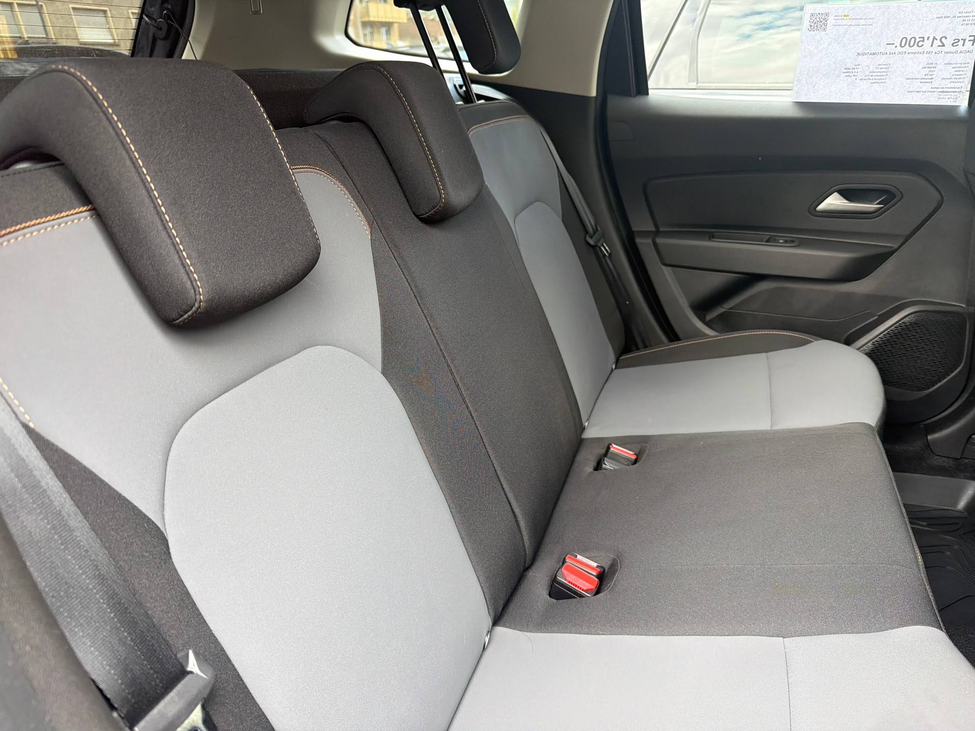 DACIA Duster TCe 150 Extreme EDC 4x2-image-9
