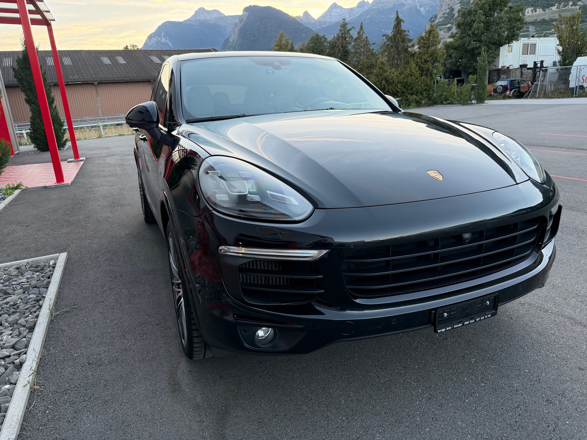 PORSCHE Cayenne Diesel Platinum Edition-image-1