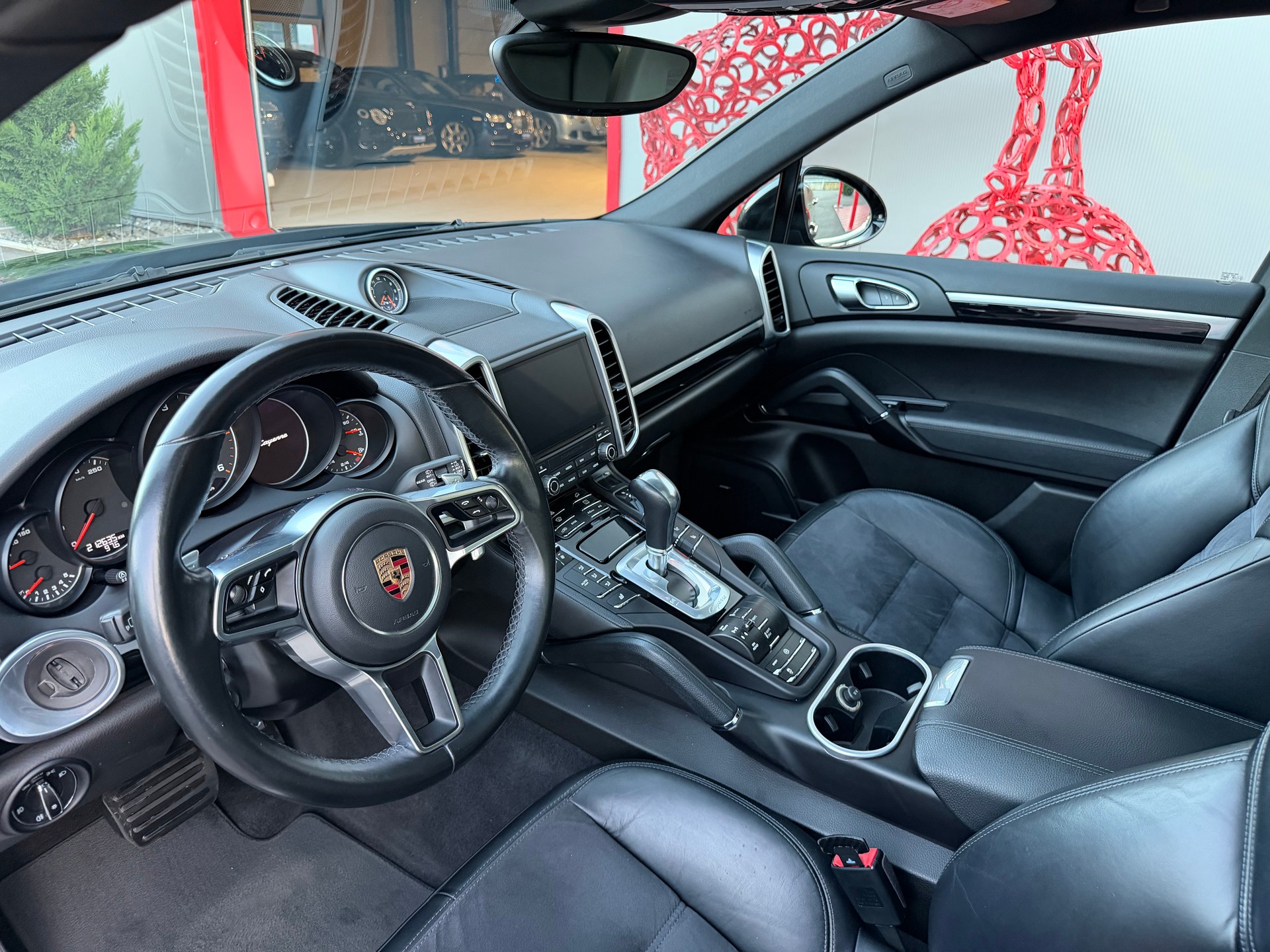 PORSCHE Cayenne Diesel Platinum Edition-image-7