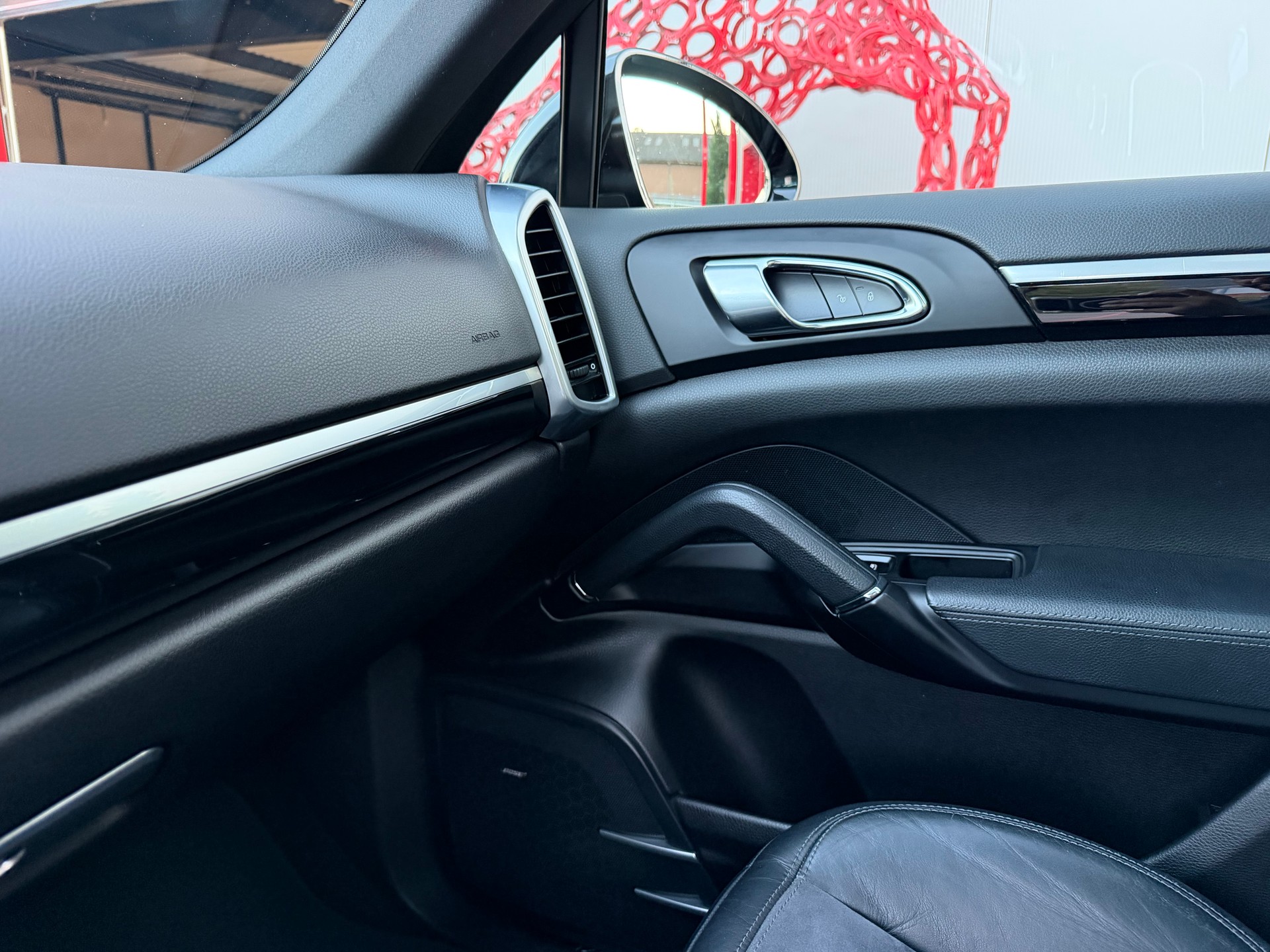 PORSCHE Cayenne Diesel Platinum Edition-image-17