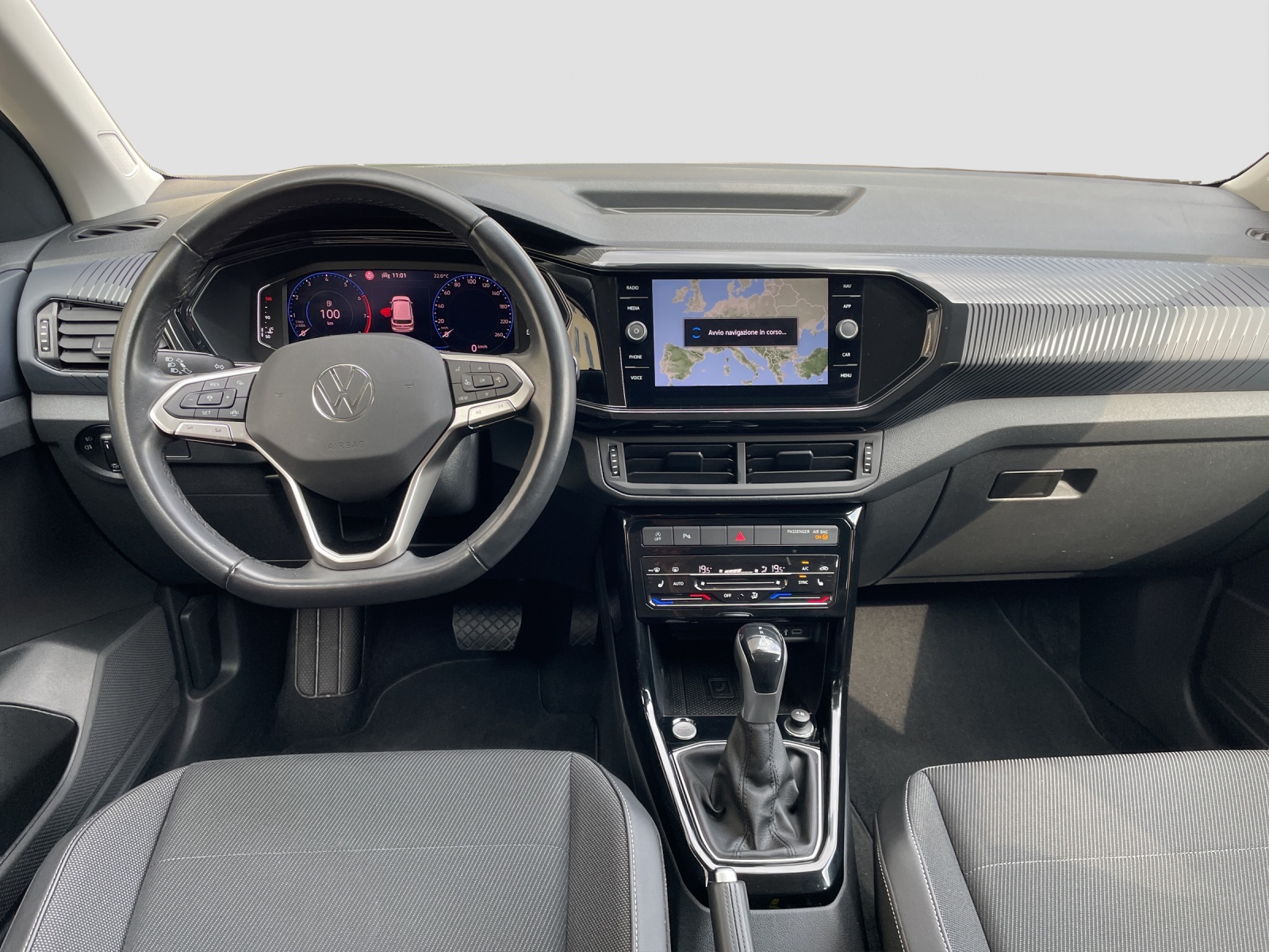 VW T-Cross 1.0 TSI Life DSG-image-8