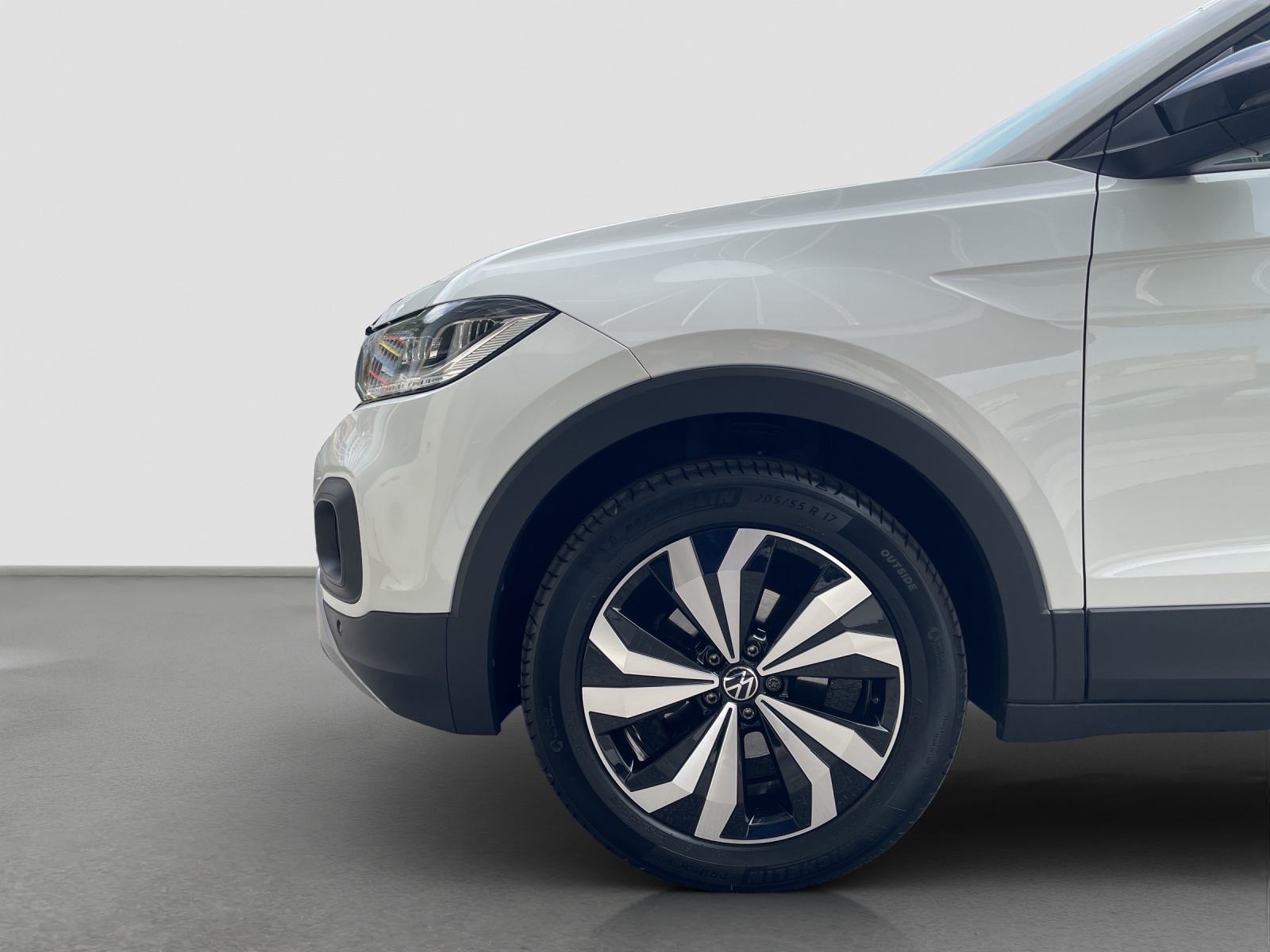 VW T-Cross 1.0 TSI Life DSG-image-4