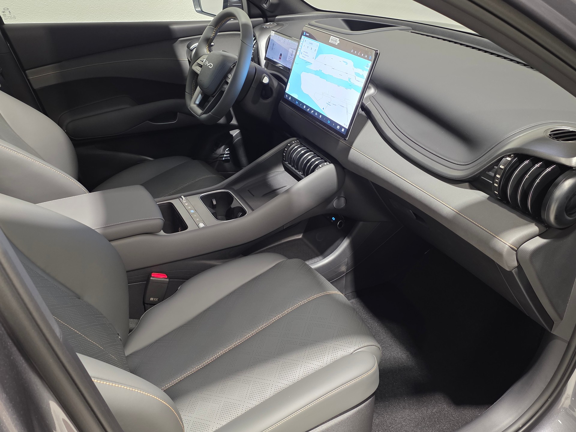 BYD Atto 3 EVO 74.8 kWh Excellence AWD-image-23
