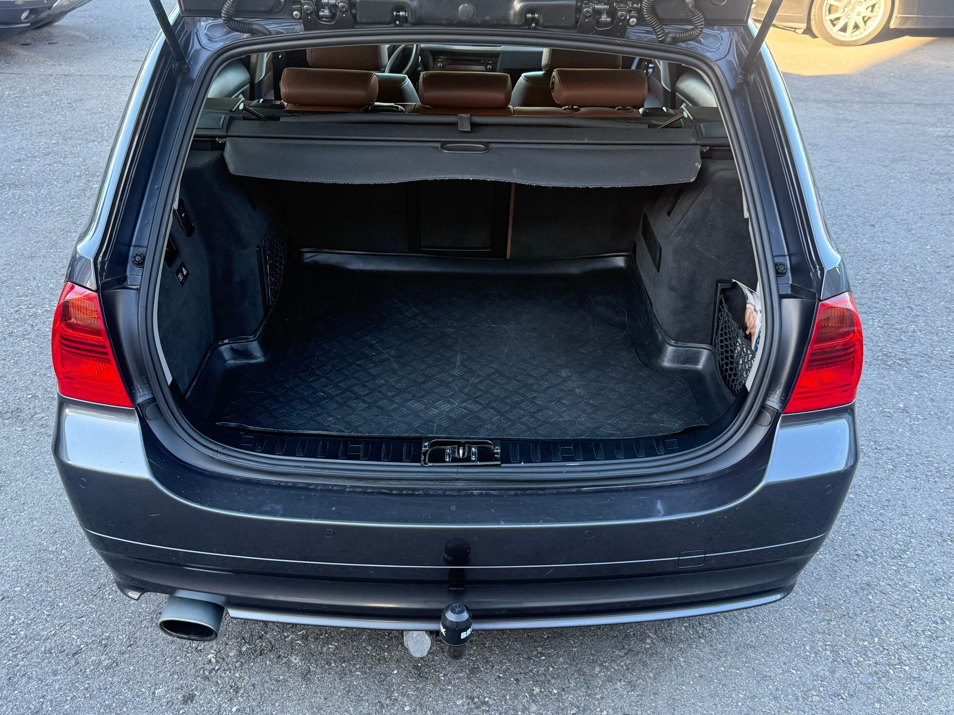 BMW 320d Touring Frisch ab MFK 03.2026 / AHK 1600kg / Sitzheizung / Leder / Tempomat / PDC-image-11