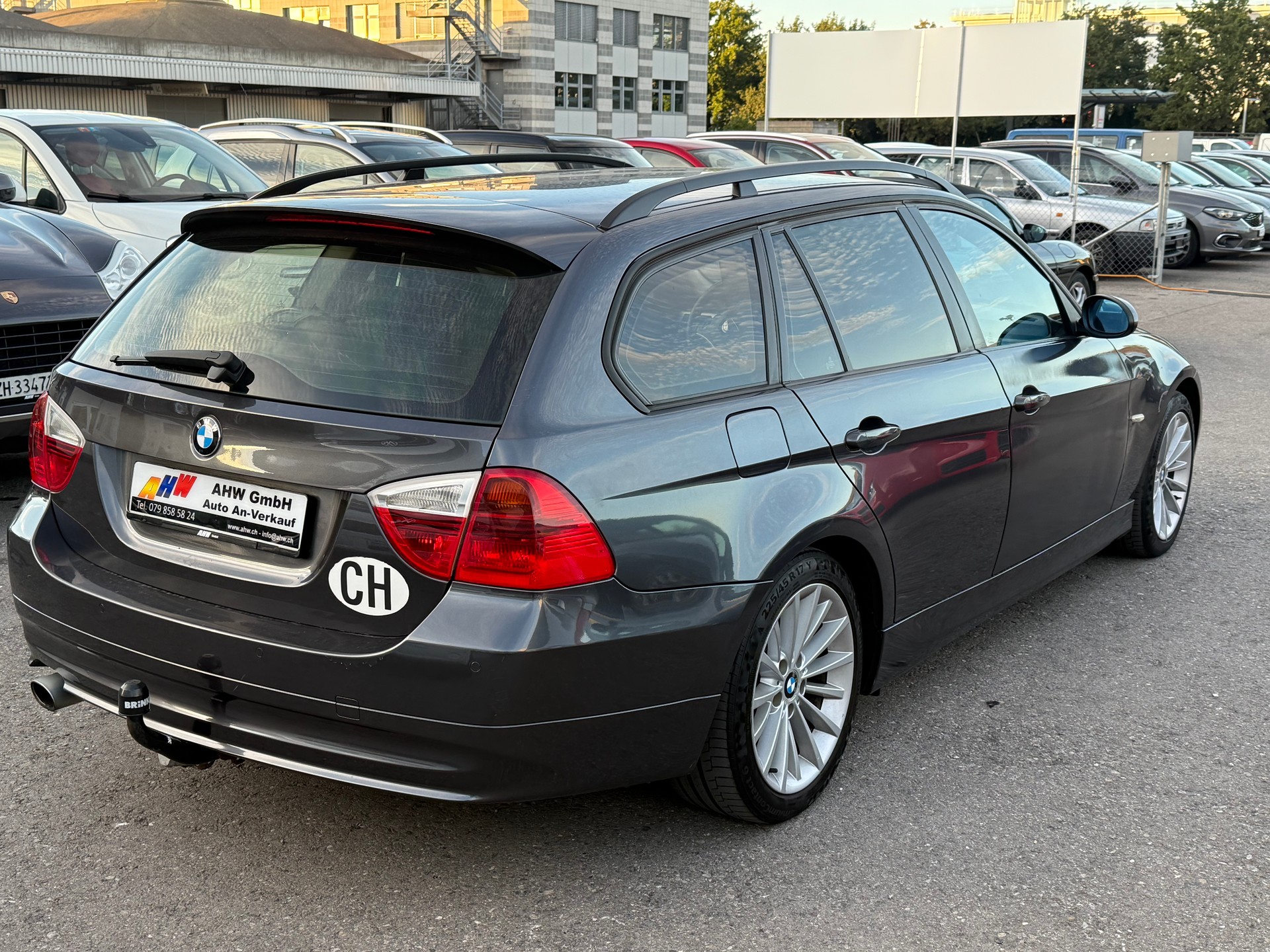 BMW 320d Touring Frisch ab MFK 03.2026 / AHK 1600kg / Sitzheizung / Leder / Tempomat / PDC-image-3