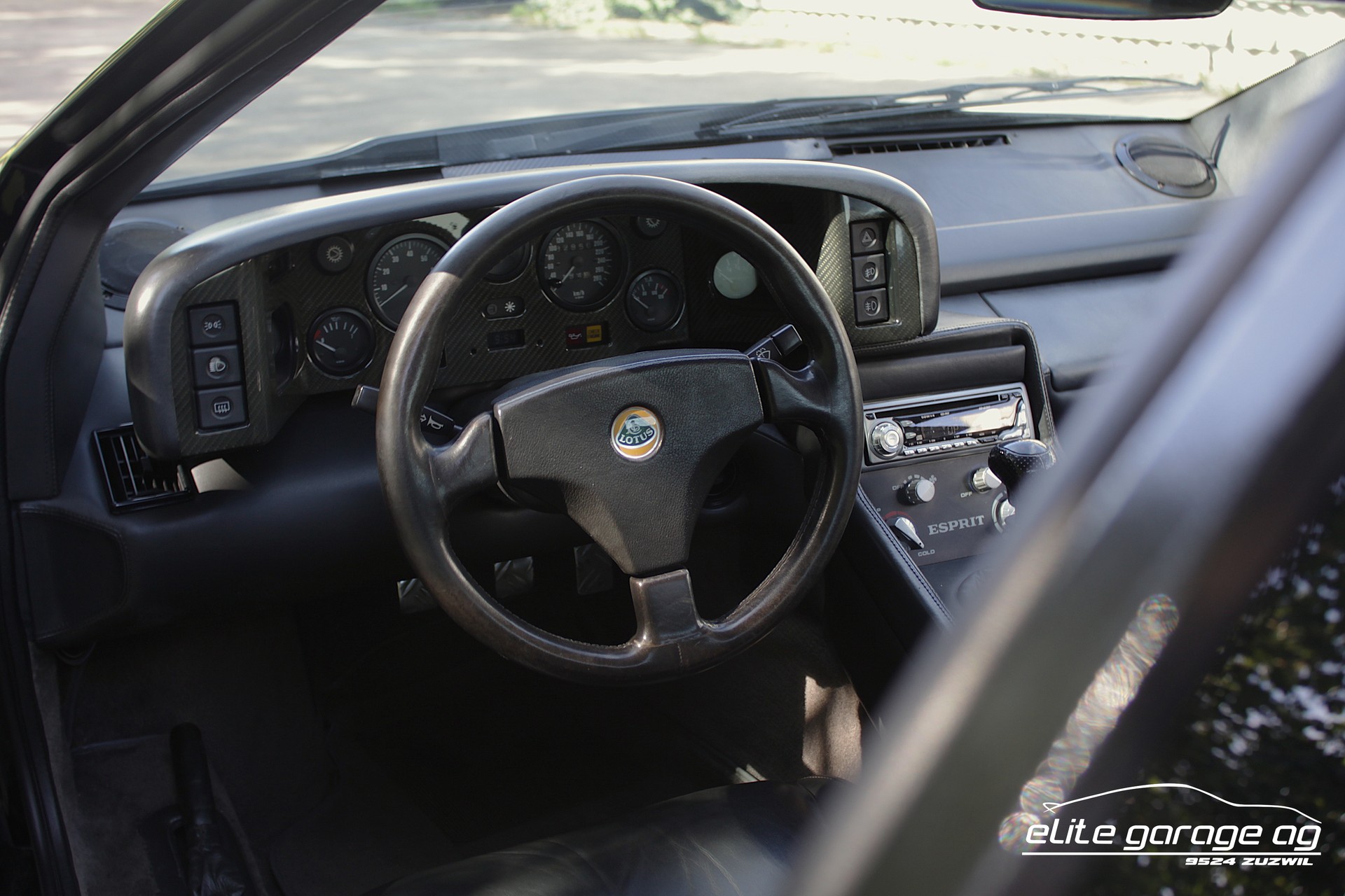 LOTUS ESPRIT SE LIEBHABERFAHRZEUG-image-12