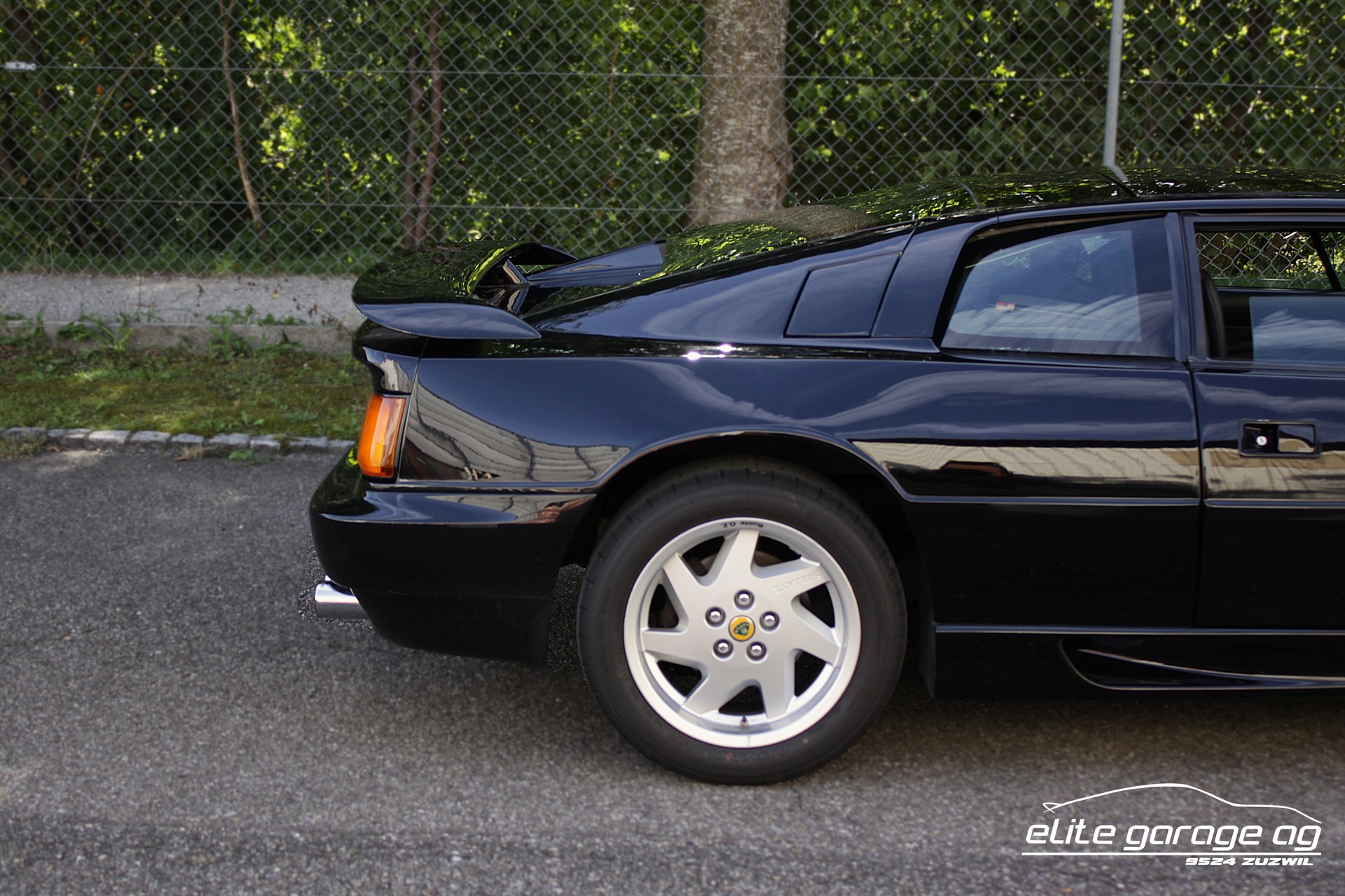 LOTUS ESPRIT SE LIEBHABERFAHRZEUG-image-10