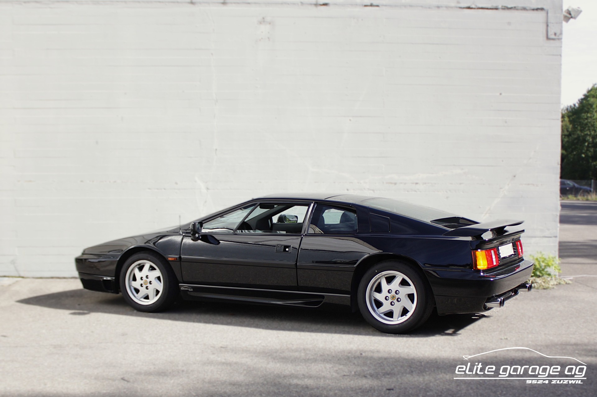 LOTUS ESPRIT SE LIEBHABERFAHRZEUG-image-2