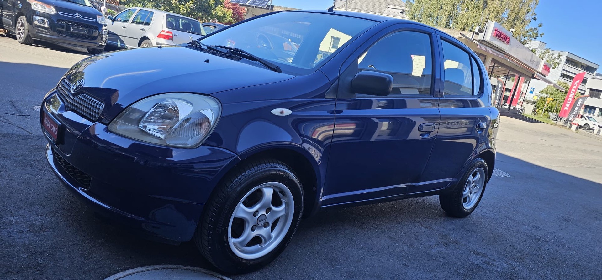 TOYOTA Yaris 1.3 Linea Sol-image-1