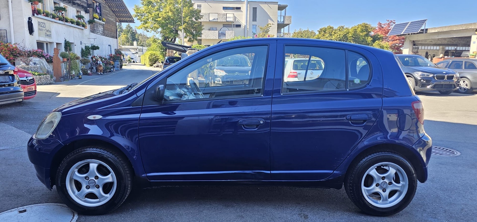 TOYOTA Yaris 1.3 Linea Sol-image-7