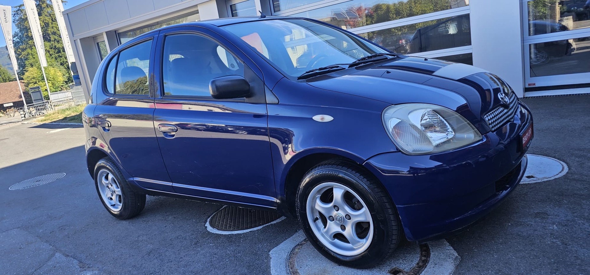TOYOTA Yaris 1.3 Linea Sol-image-5