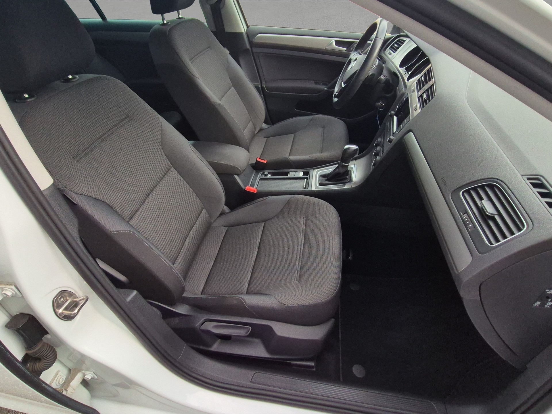VW Golf 1.2 TSI Comfortline DSG-image-14