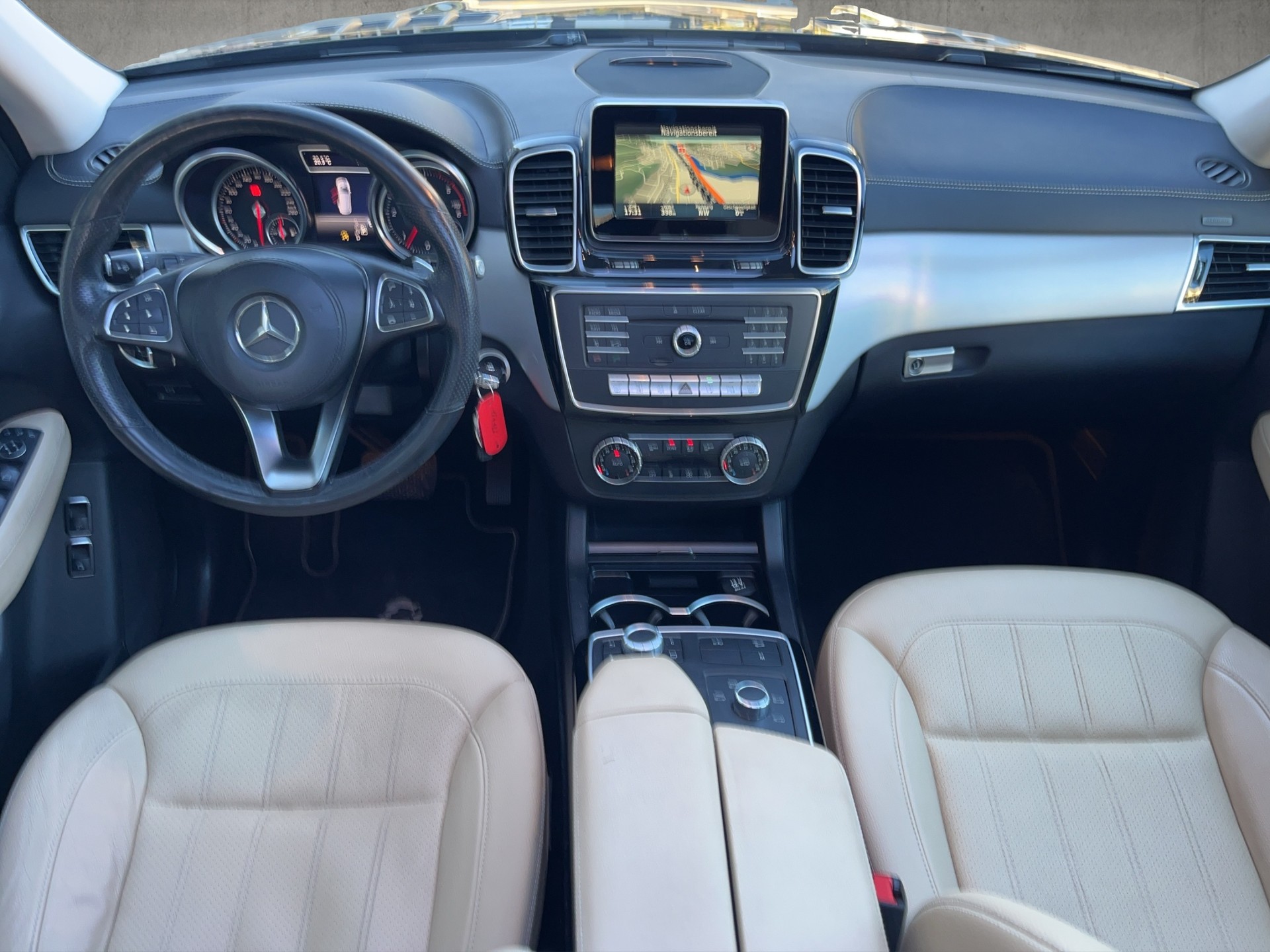 MERCEDES-BENZ GLS 350 d 4Matic 9G-TRONIC-image-8