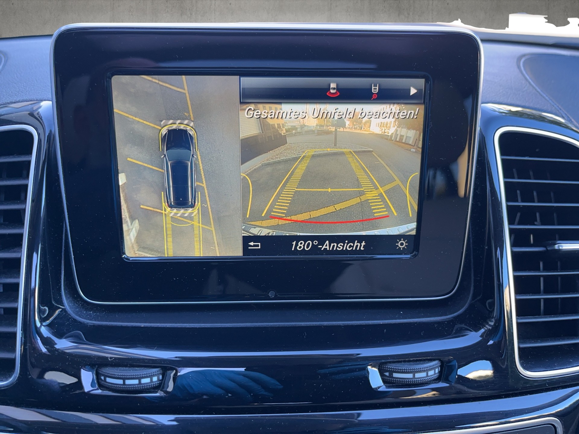 MERCEDES-BENZ GLS 350 d 4Matic 9G-TRONIC-image-13
