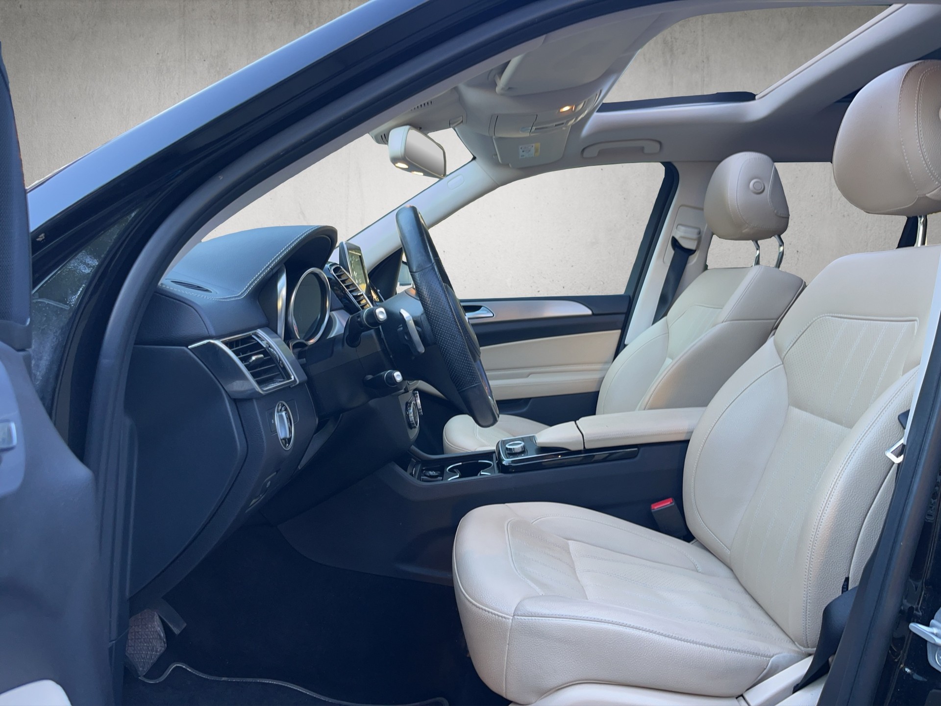MERCEDES-BENZ GLS 350 d 4Matic 9G-TRONIC-image-9