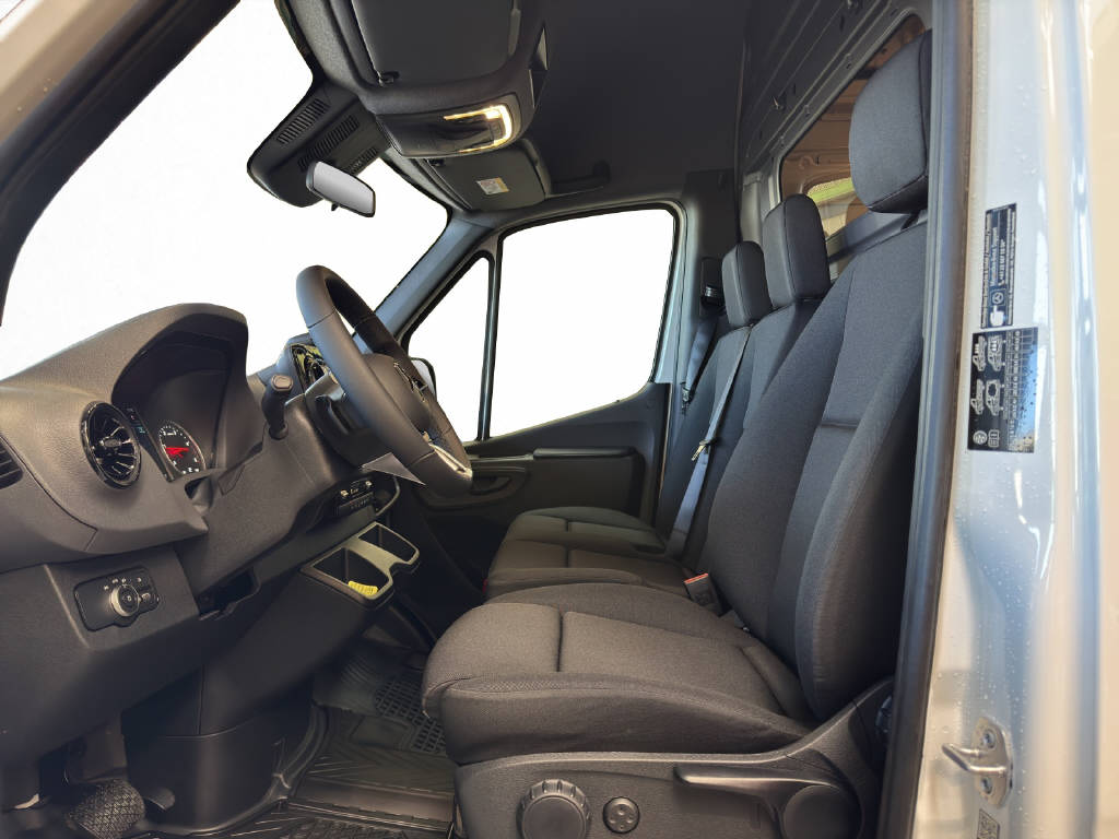 MERCEDES-BENZ Sprinter 319 CDI Pro KA WORKER 4x4-image-10