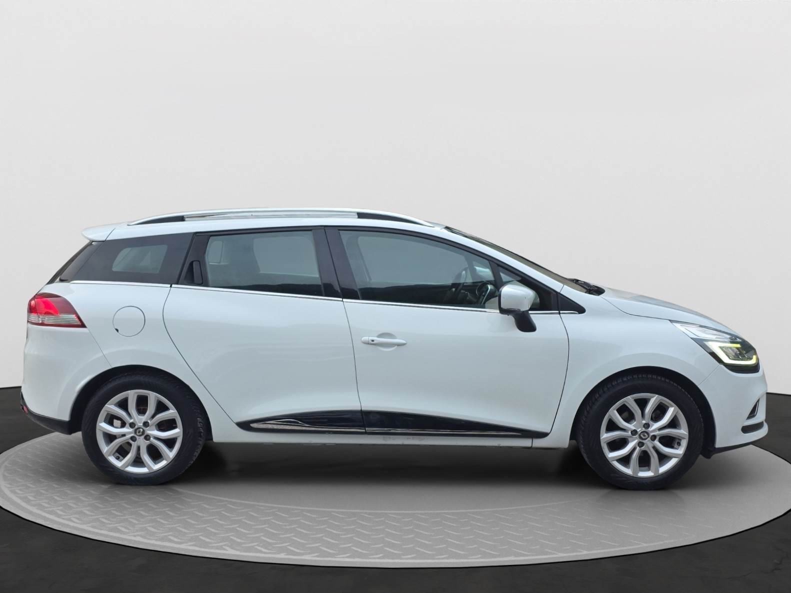 RENAULT Clio Grandtour 1.2 16V T Intens EDC-image-3