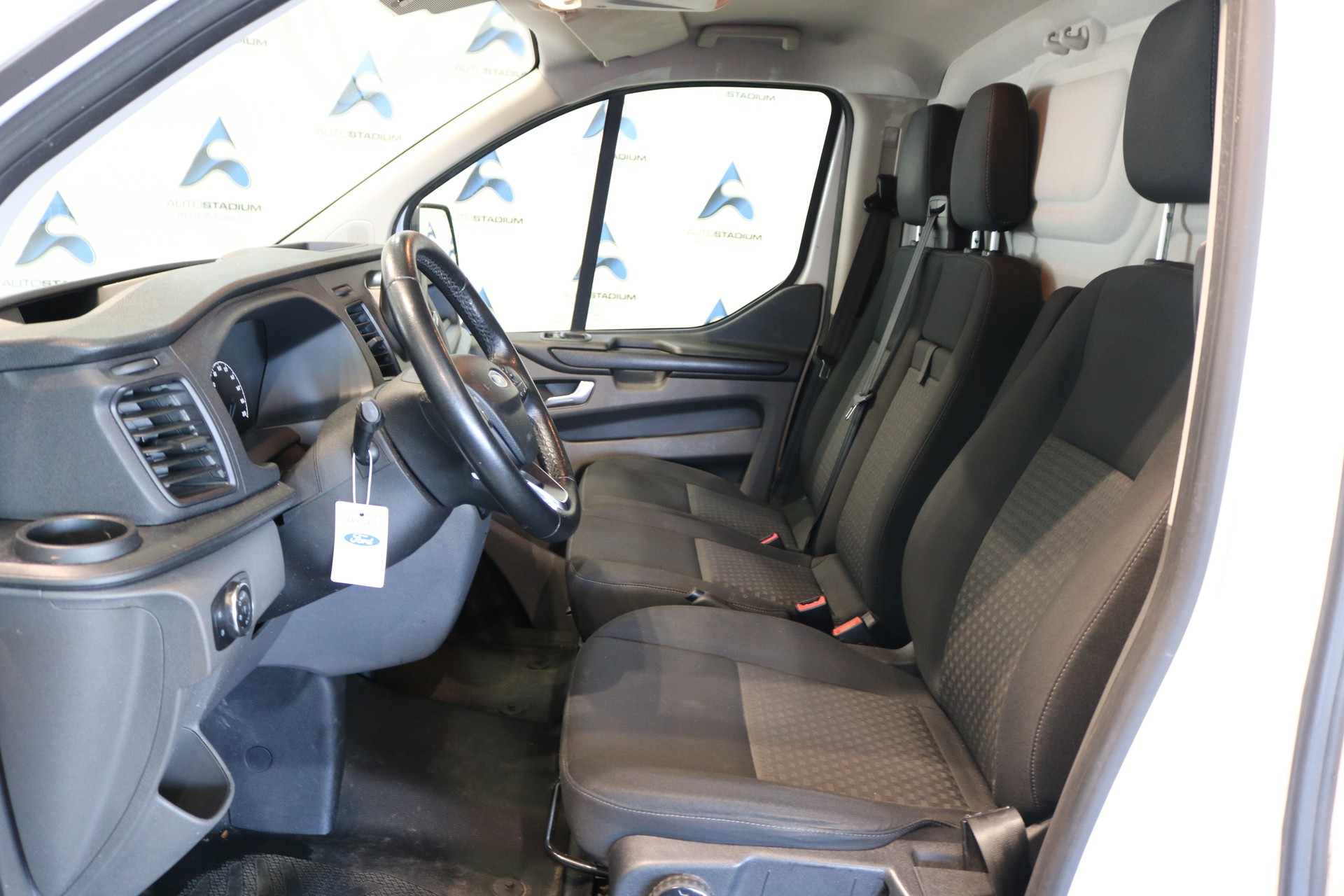 FORD Transit Custom Van 250 L1H1 Startup-showroom-element-1