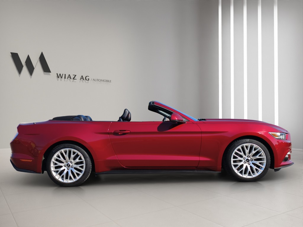 FORD Mustang Convertible 2.3 EcoBoost-image-12