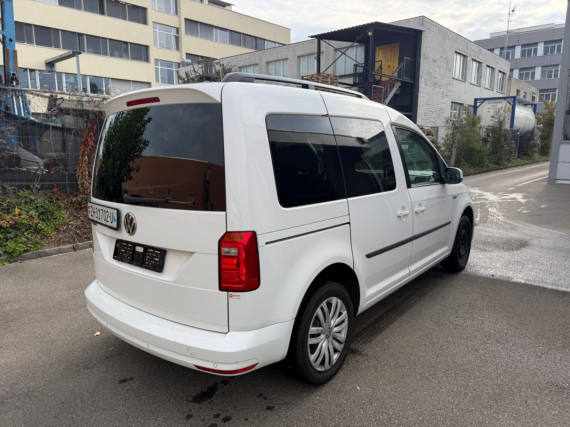 VW Caddy 1.4 TSI Comfortline DSG-image-3