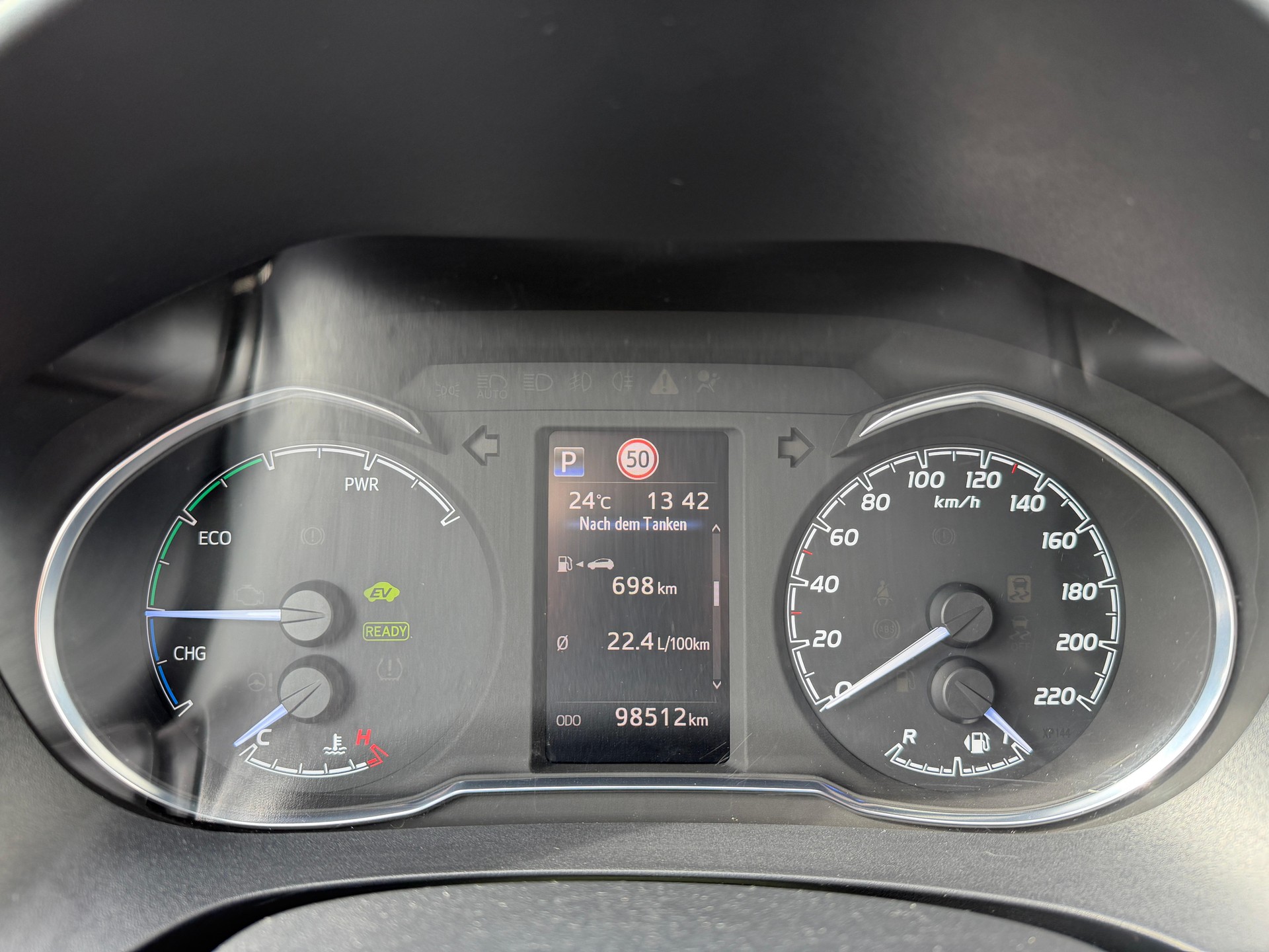 TOYOTA Yaris 1.5 VVT-i HSD Comfort-image-14