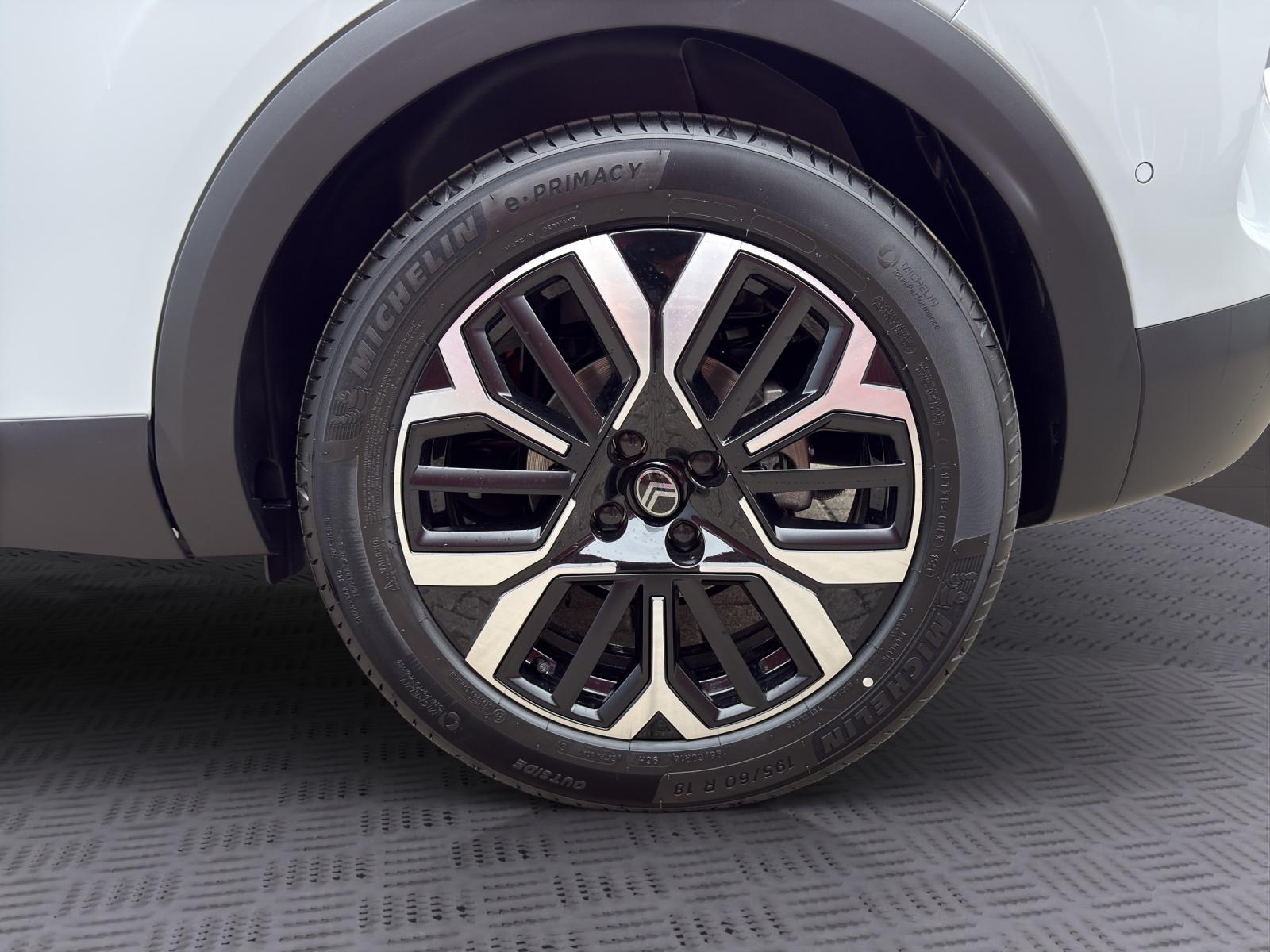 CITROEN Citroën e-C4 Max-image-11