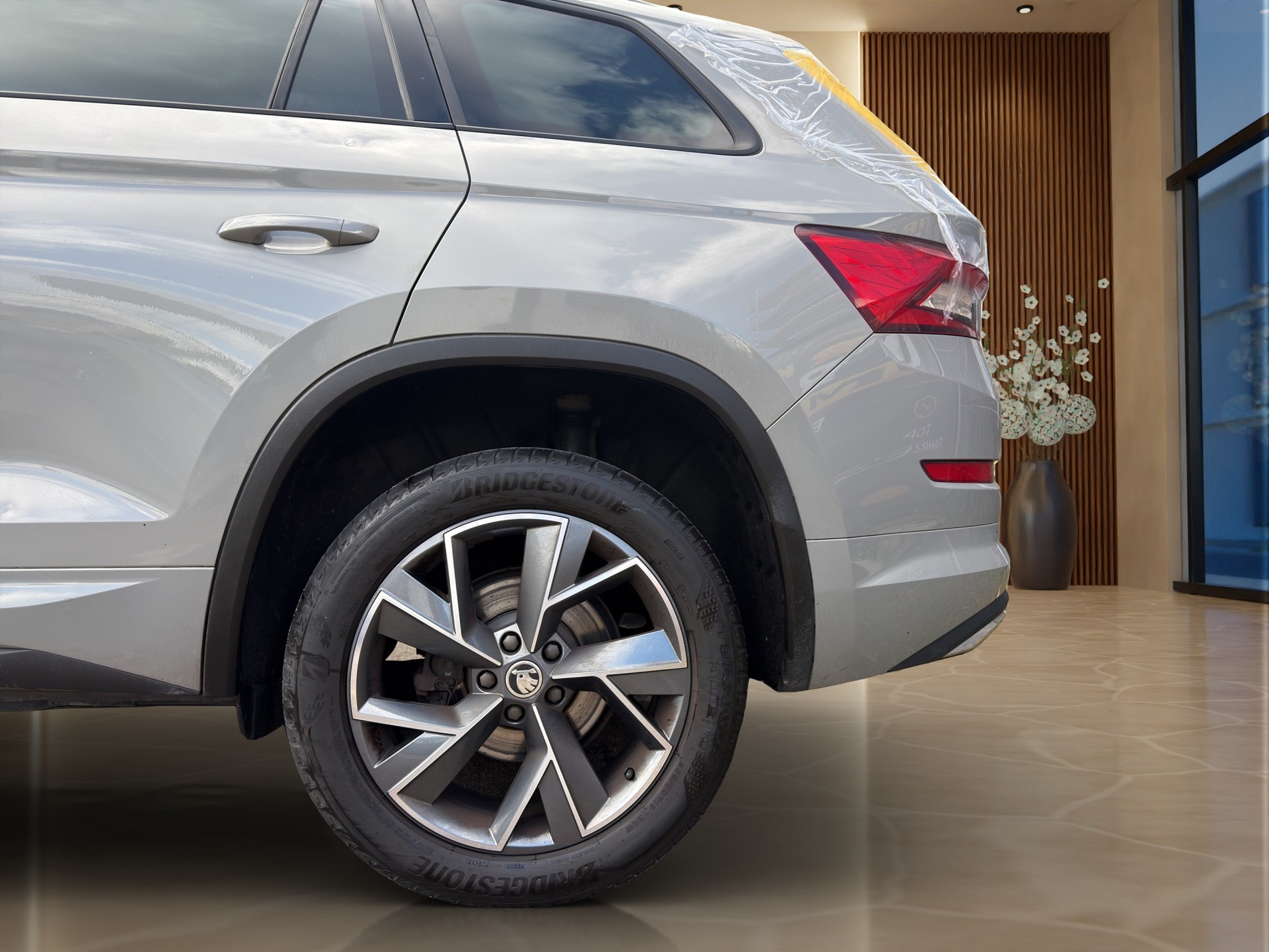 SKODA Kodiaq 2.0 TDI CR L&K 4x4 DSG SPORT LINE-image-9