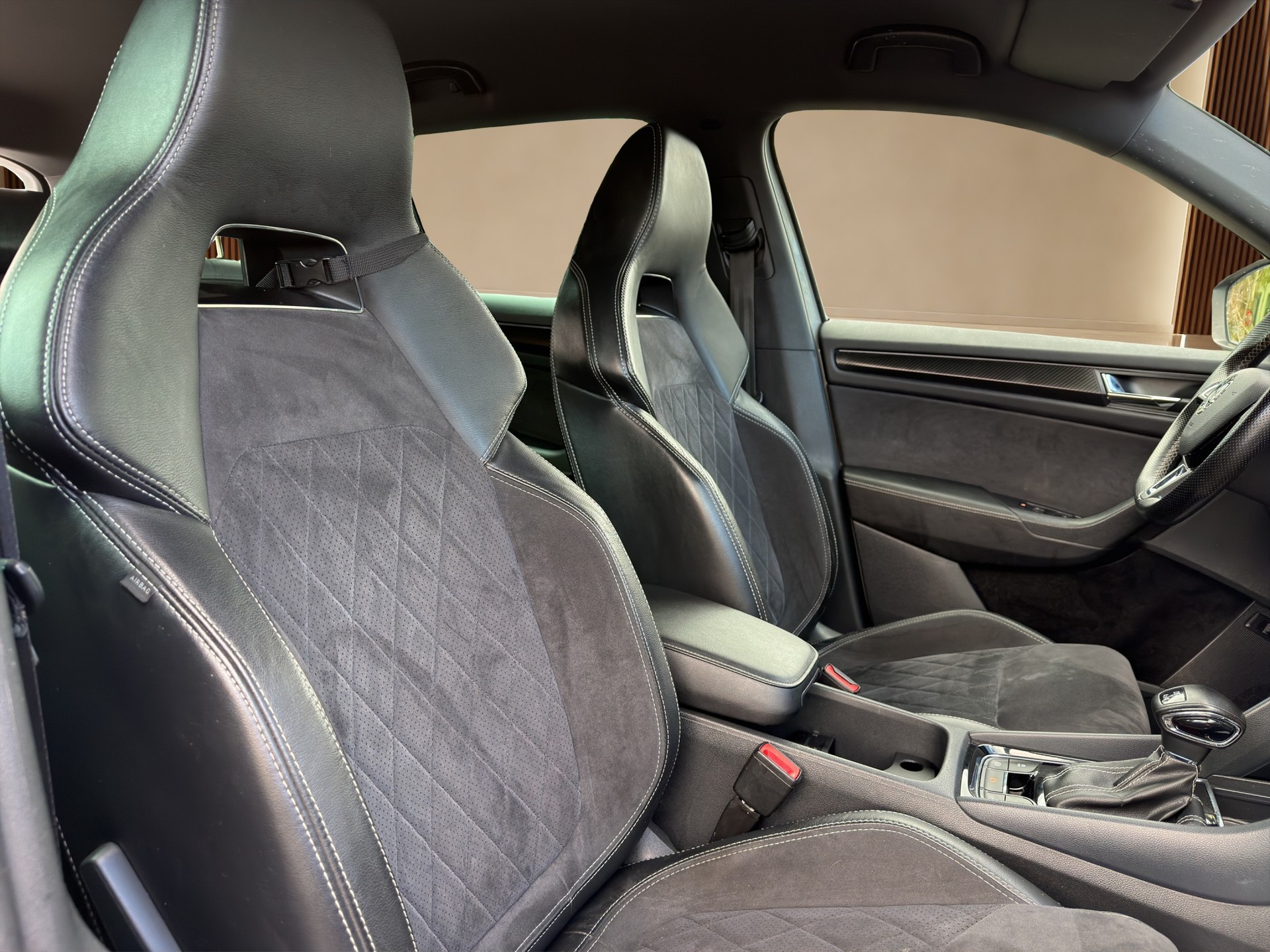 SKODA Kodiaq 2.0 TDI CR L&K 4x4 DSG SPORT LINE-image-15
