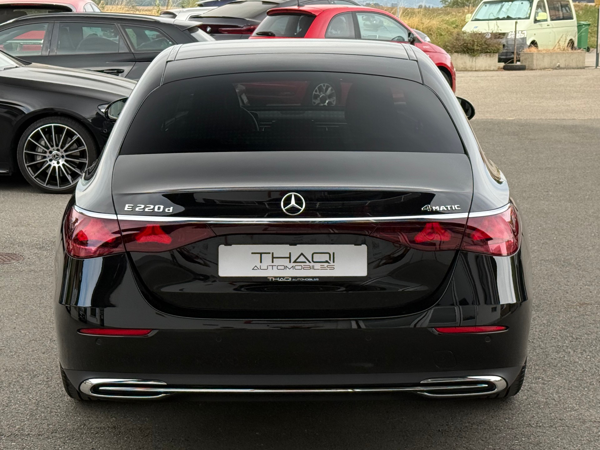 MERCEDES-BENZ E 220 d 4Matic 9G-Tronic-image-8