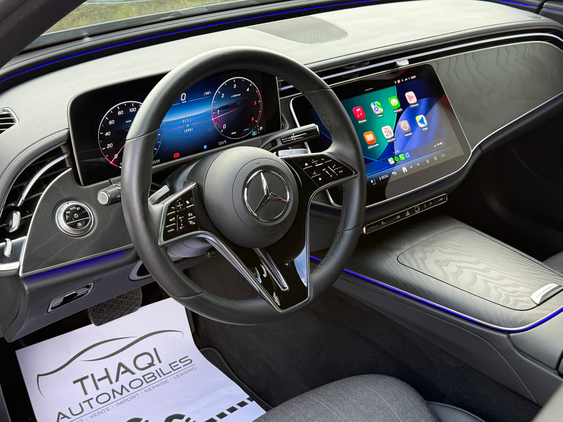 MERCEDES-BENZ E 220 d 4Matic 9G-Tronic-image-16