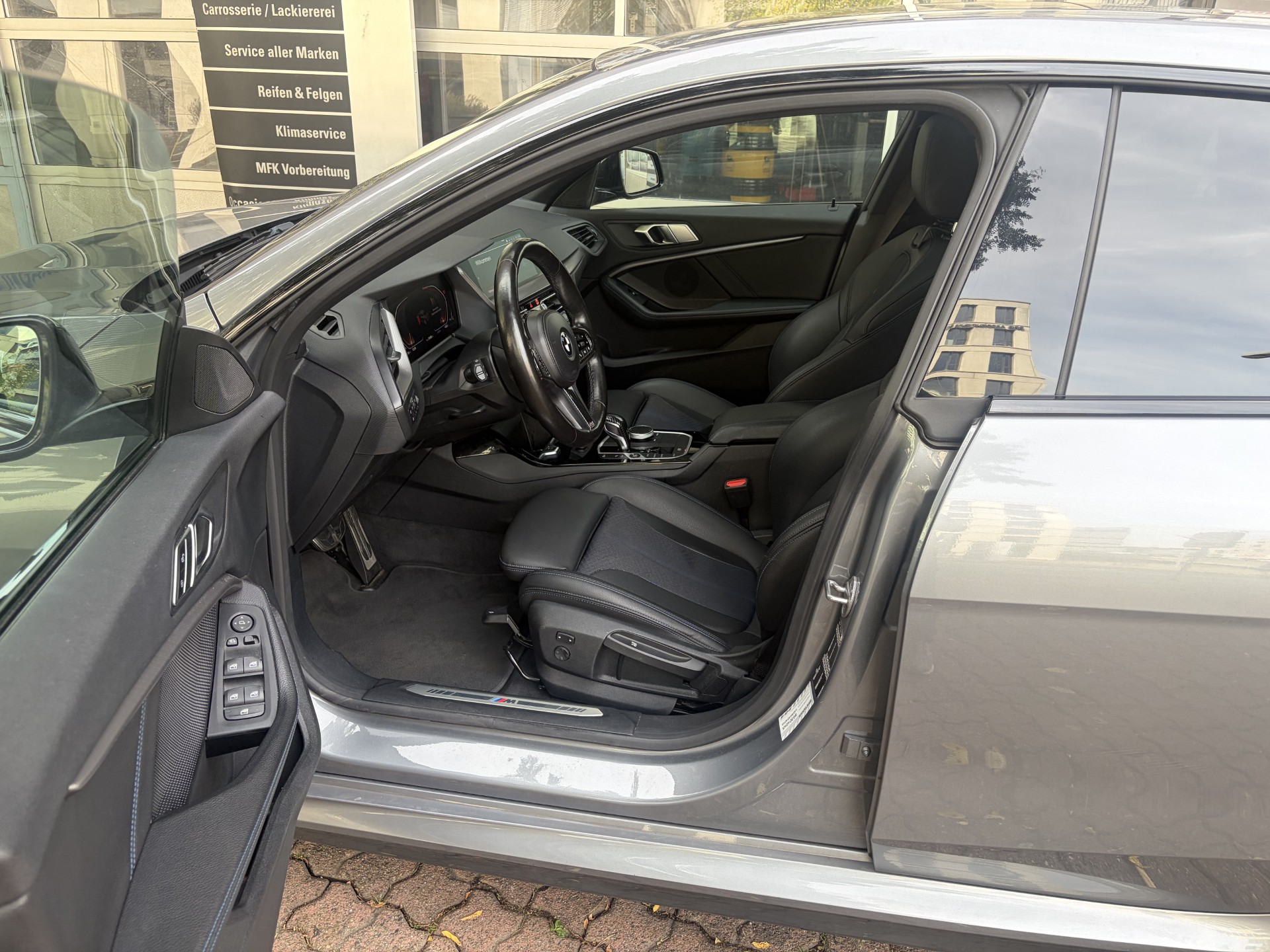 BMW 220d Gran Coupé Steptronic M Sport-image-5