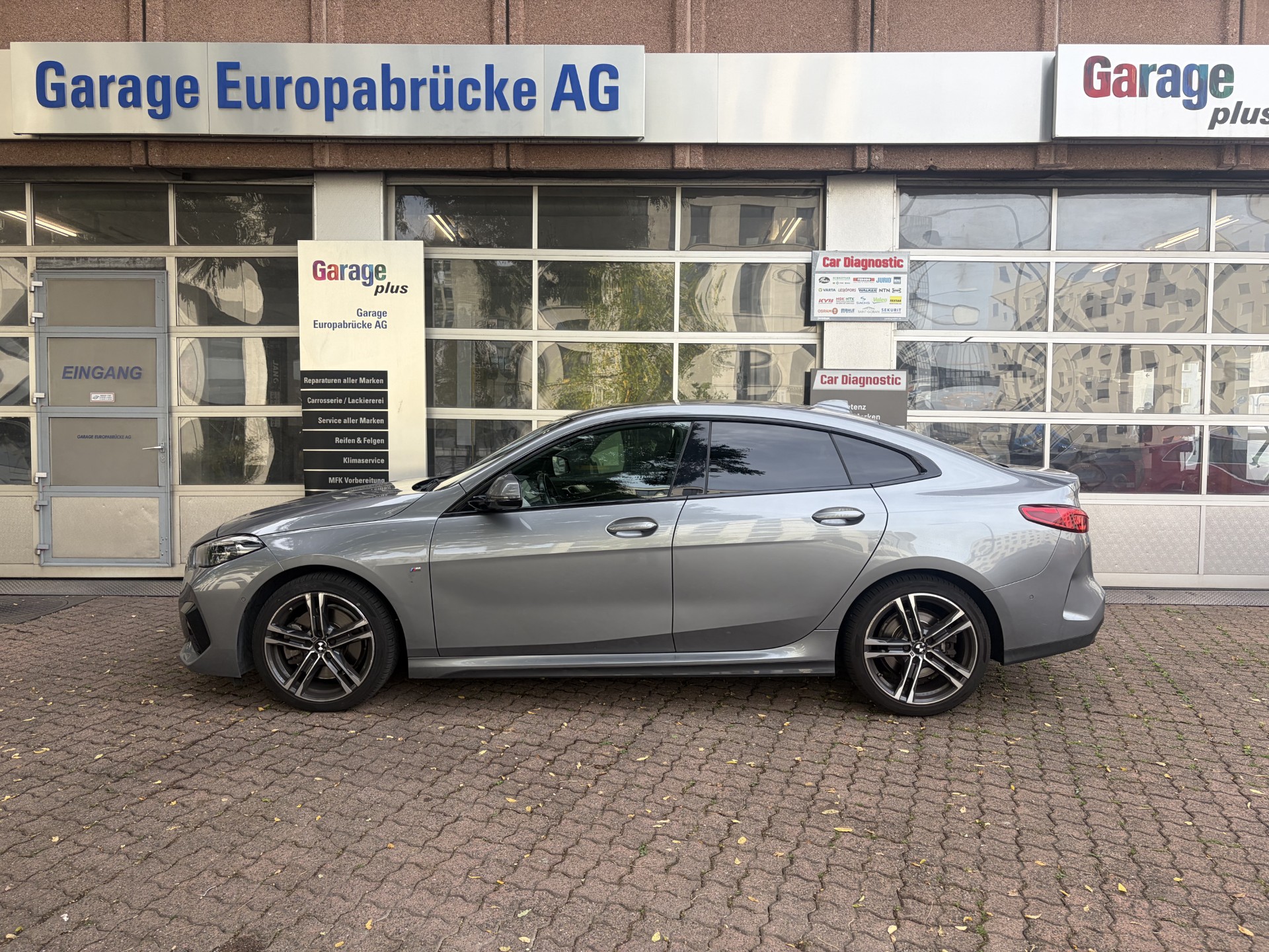 BMW 220d Gran Coupé Steptronic M Sport-image-2