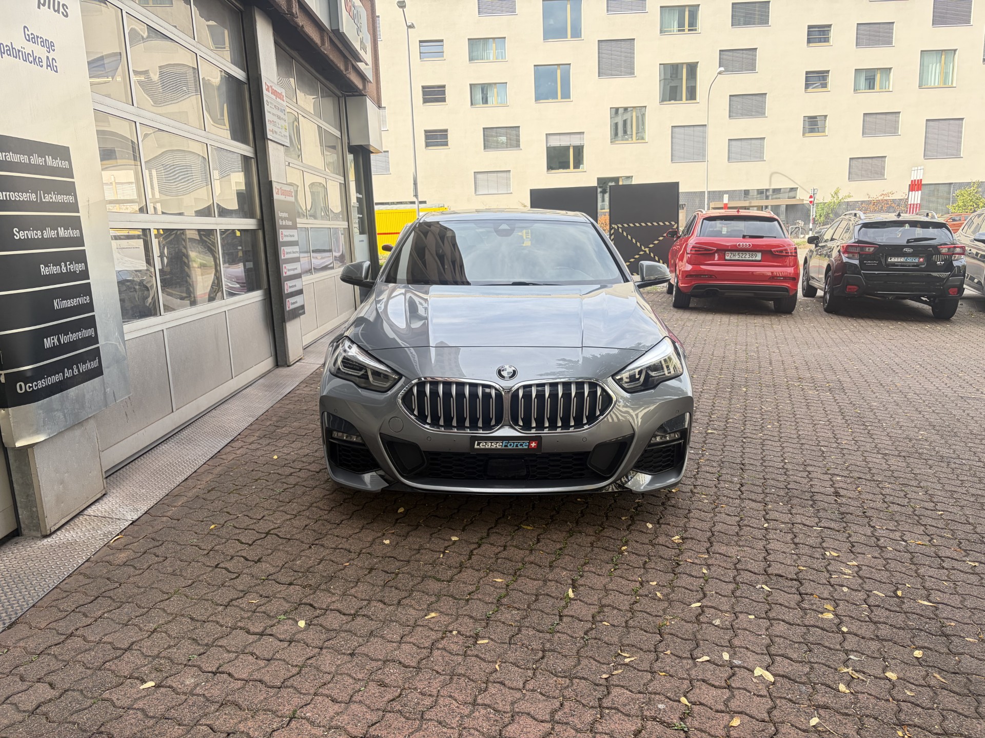 Car photo