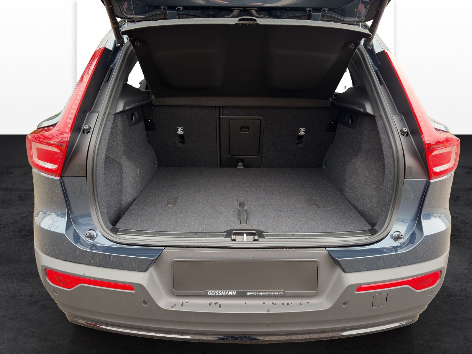 VOLVO EX40 Twin Black Edition AWD-image-17