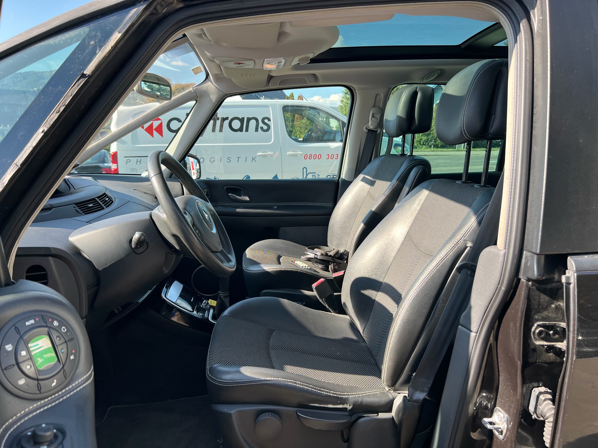 RENAULT Espace 2.0 dCi Dynamique Automatic-image-8