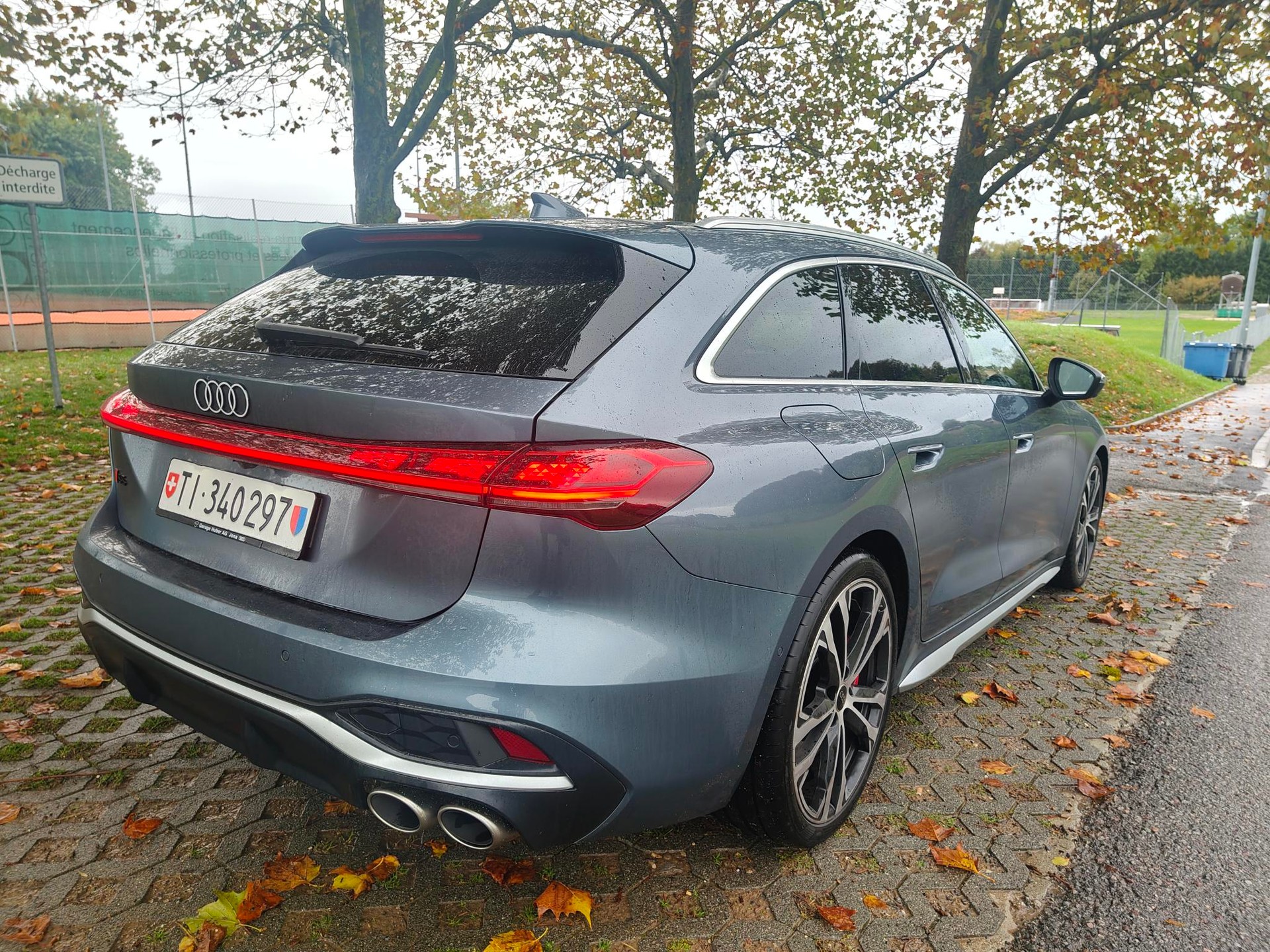 AUDI 3.0 V6 TFSI quattro S-Tronic-image-5