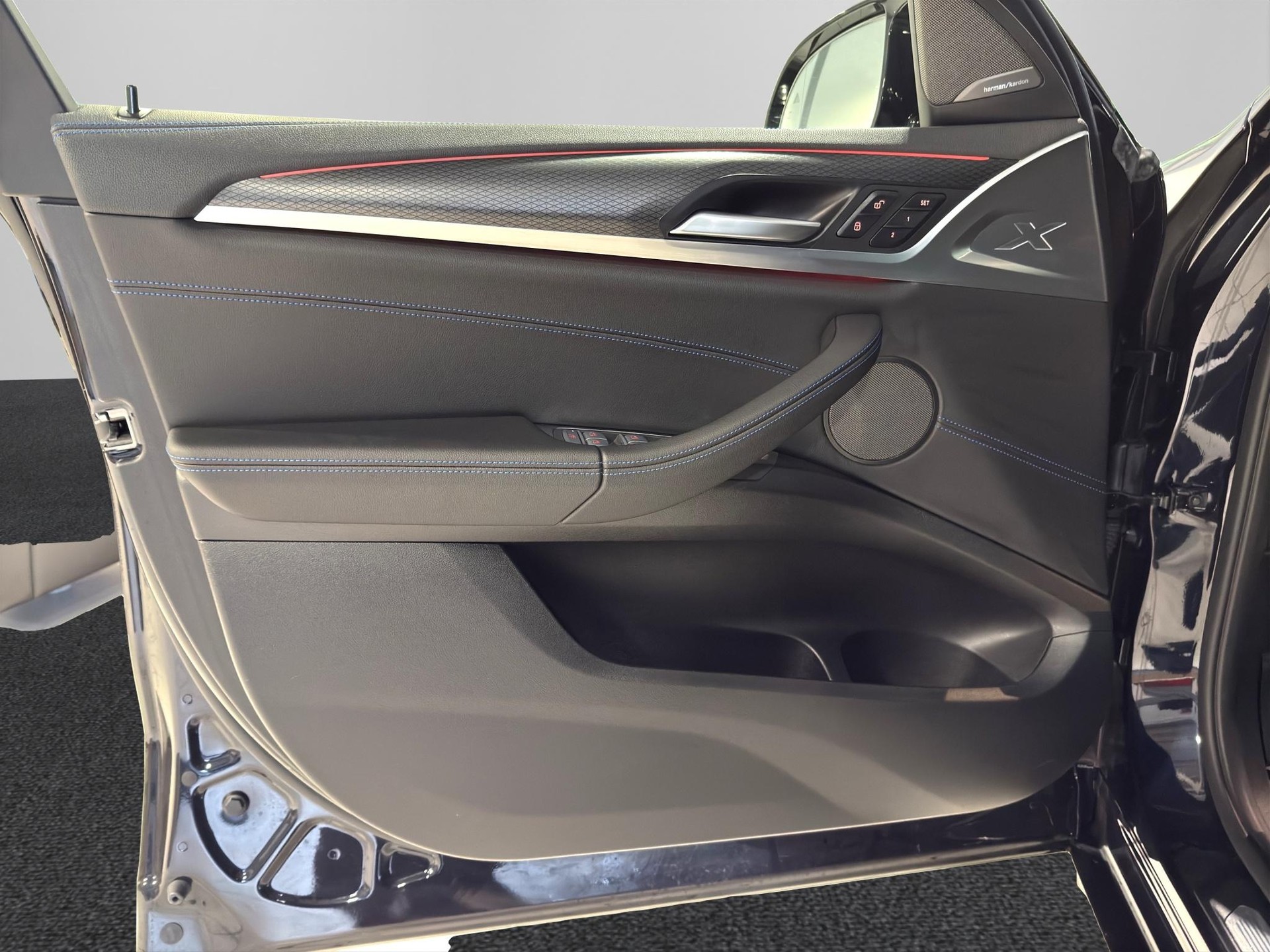 BMW X4 M40i-image-9