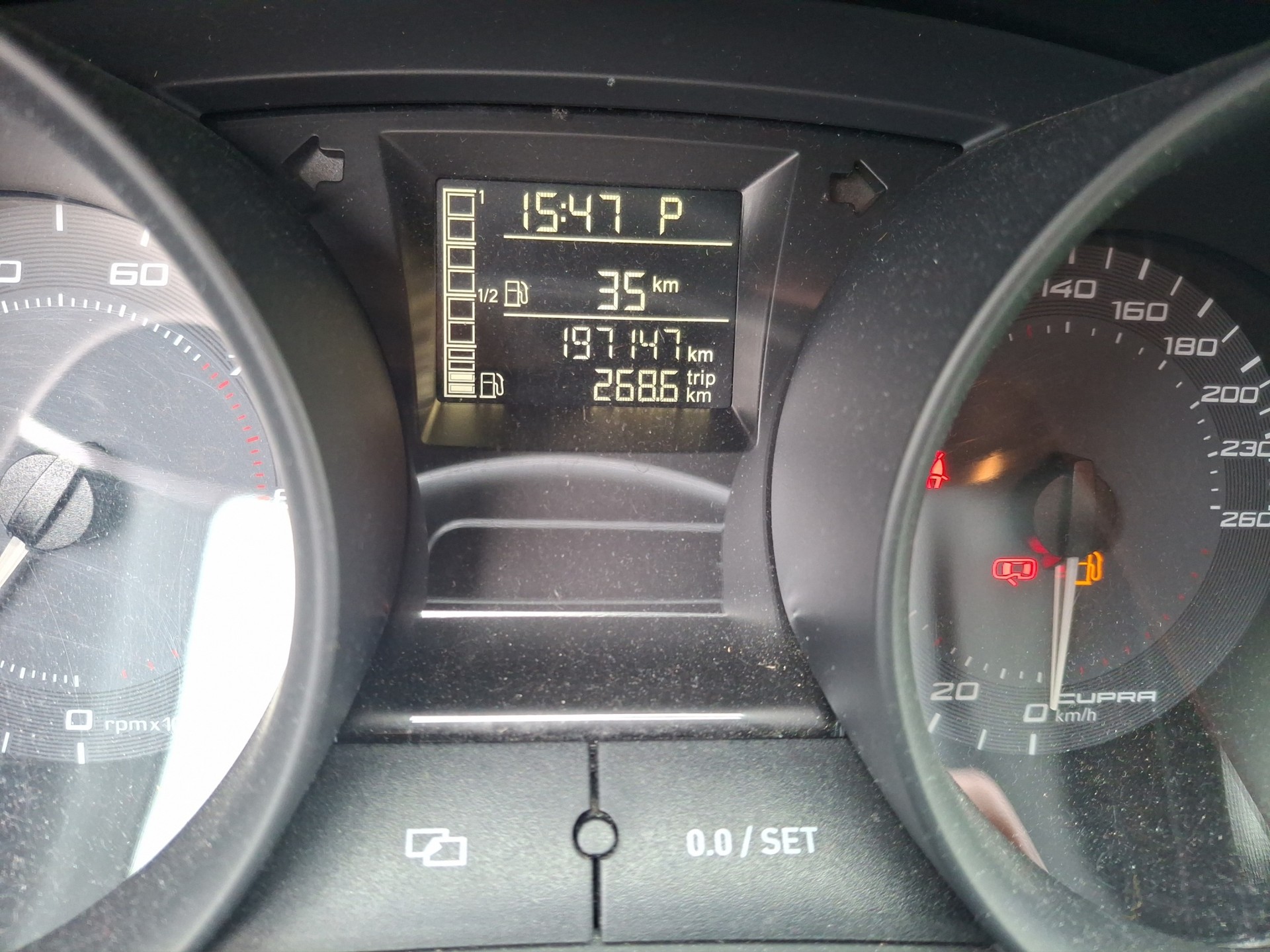 SEAT Ibiza SC 1.4 TSI Cupra R210 Swiss Racing DSG-image-9
