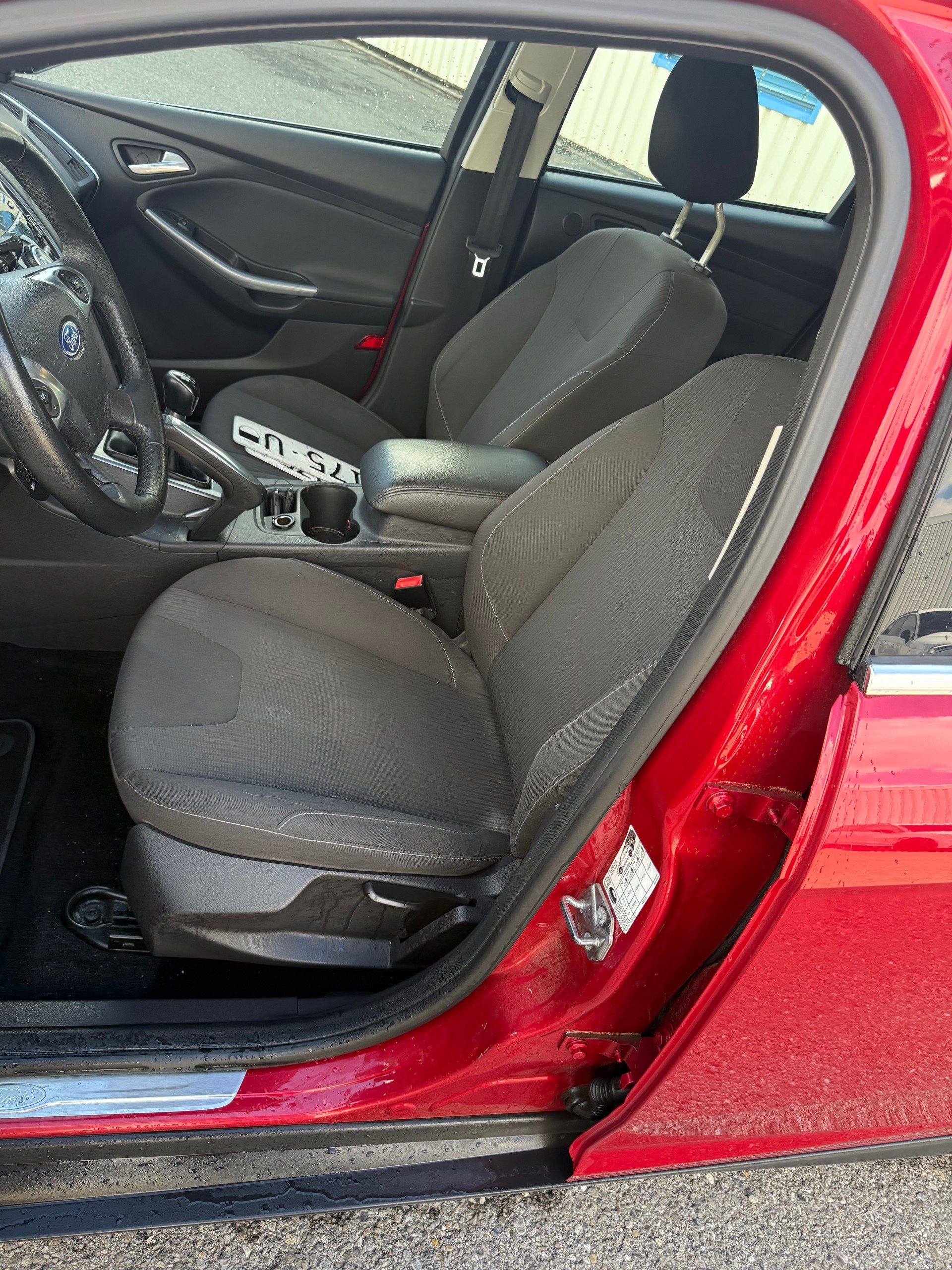 FORD Focus 1.6 SCTi Trend-image-7