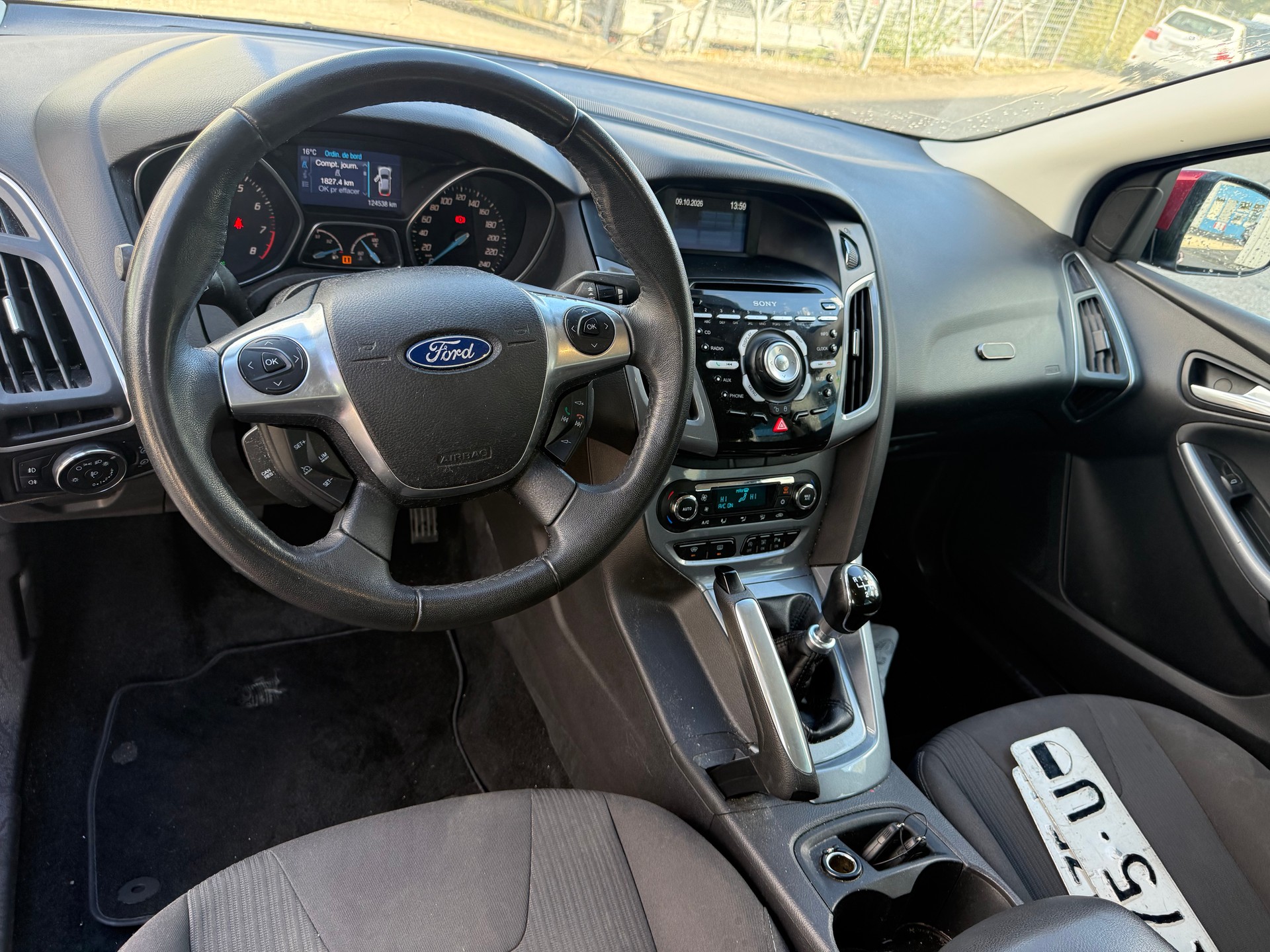 FORD Focus 1.6 SCTi Trend-image-9