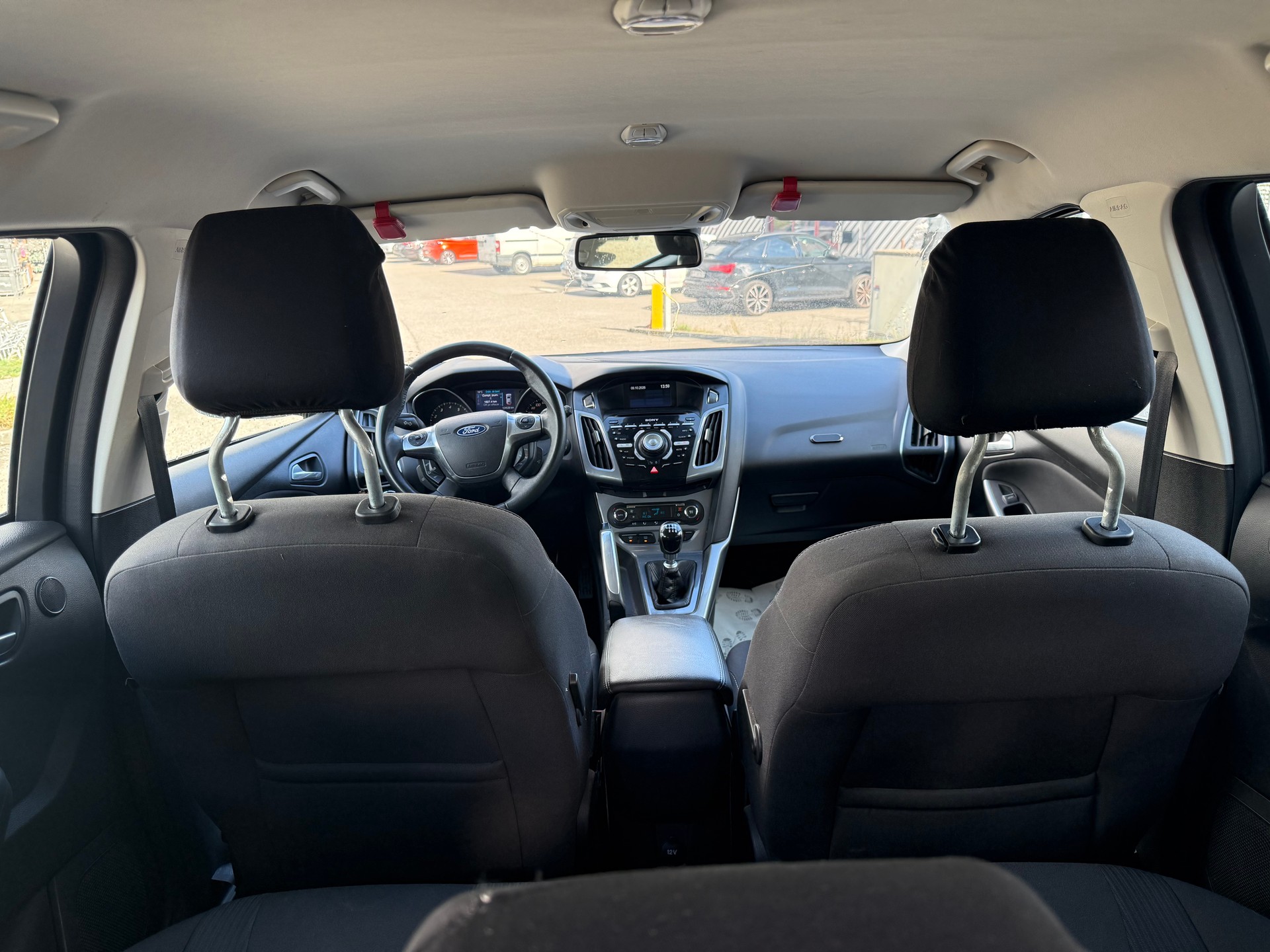 FORD Focus 1.6 SCTi Trend-image-8