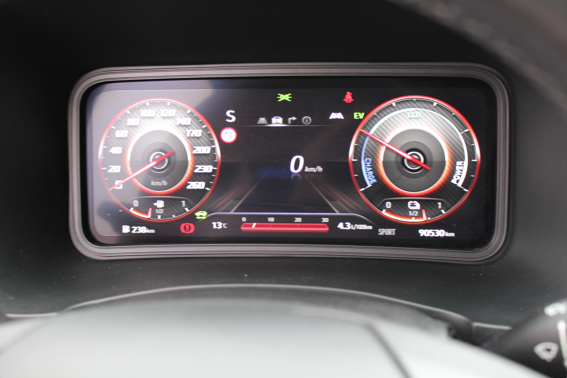 HYUNDAI Kona 1.6 GDi HEV Amplia DCT-image-13