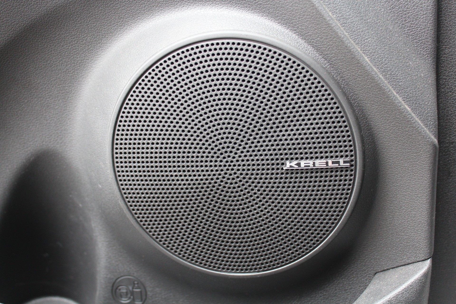 HYUNDAI Kona 1.6 GDi HEV Amplia DCT-image-18