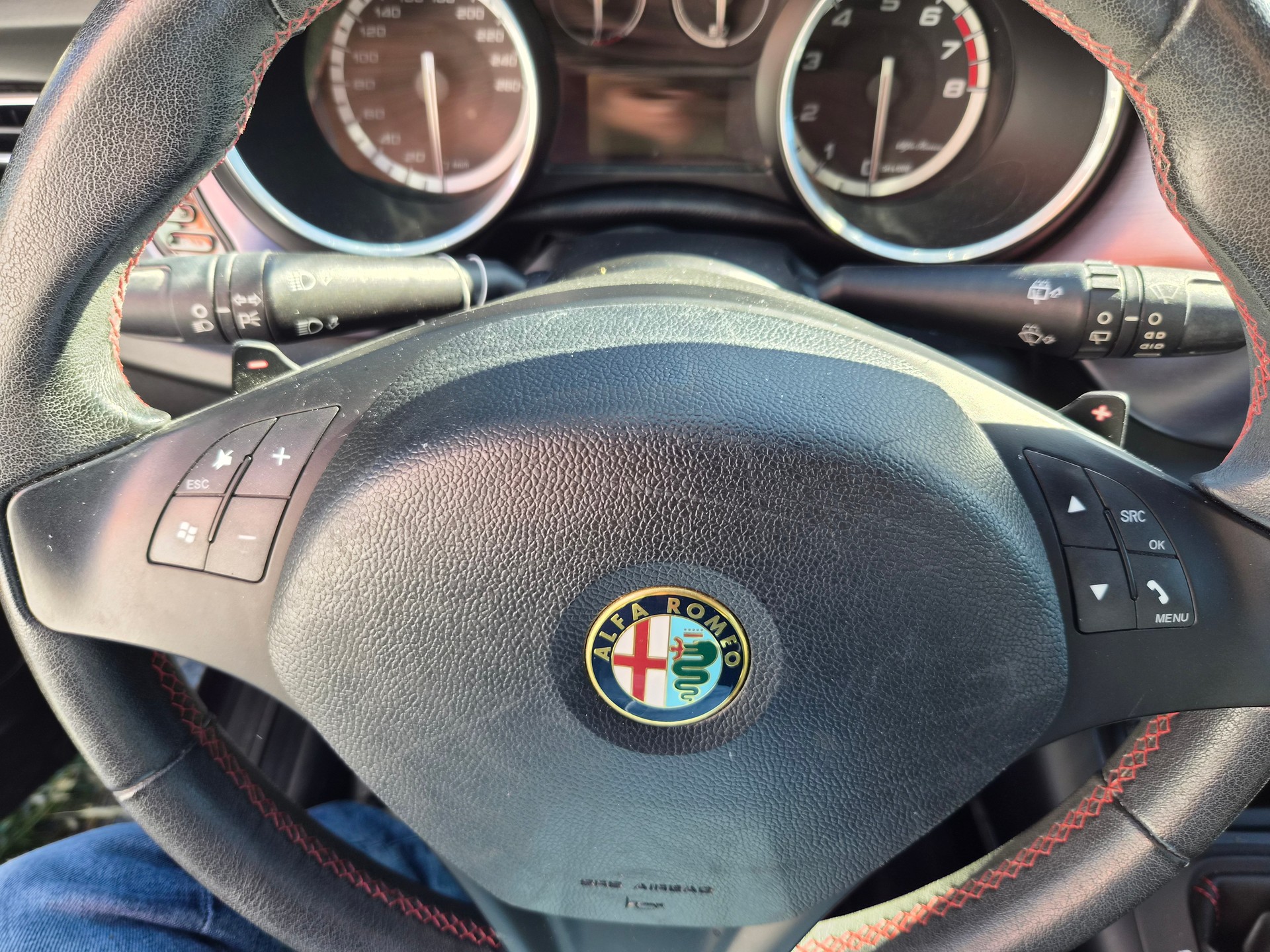 ALFA ROMEO Giulietta 1.4 MultiAir Distinctive TCT-image-8